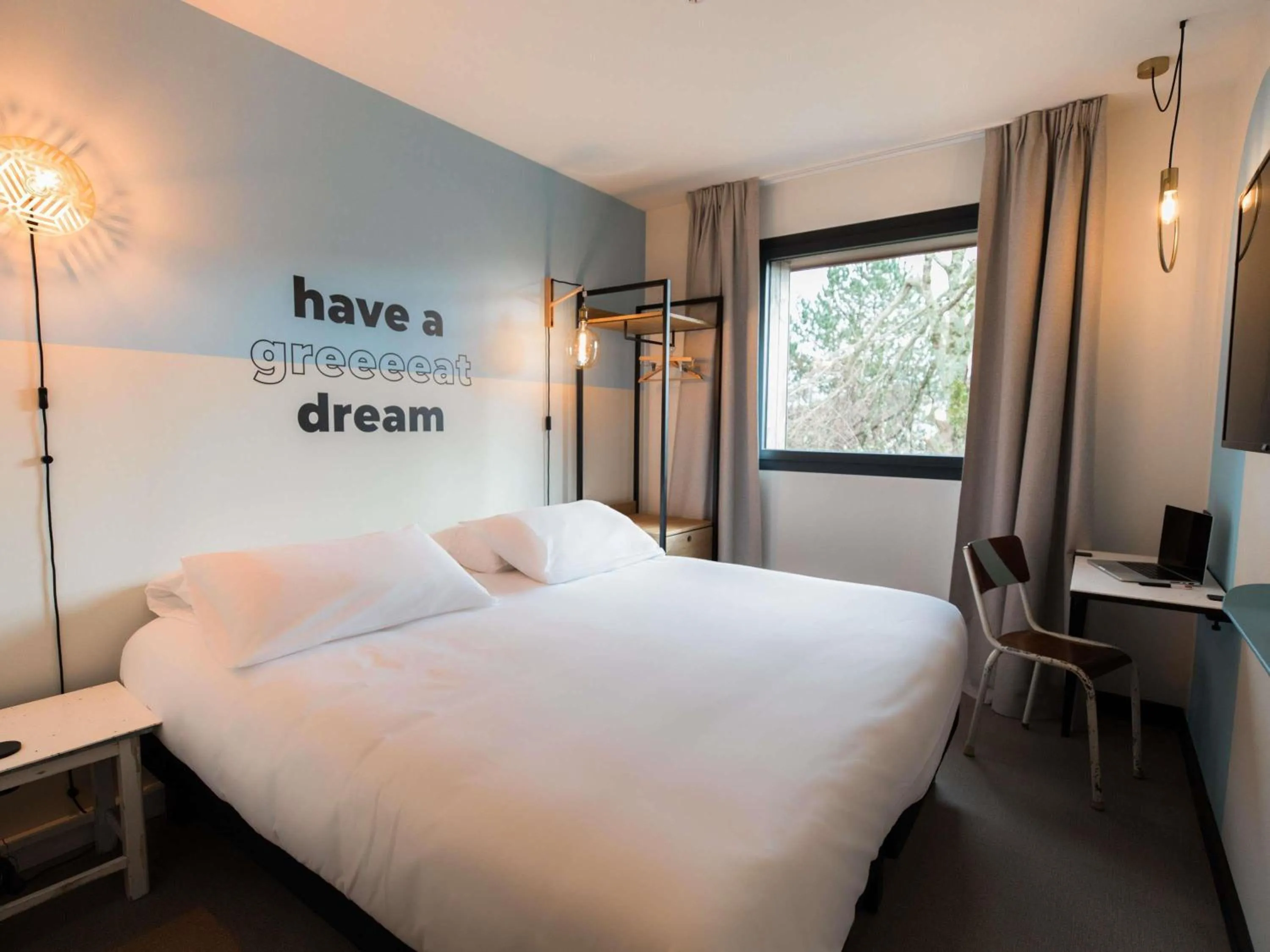 Bedroom, Bed in Greet Hotel Brest Aéroport