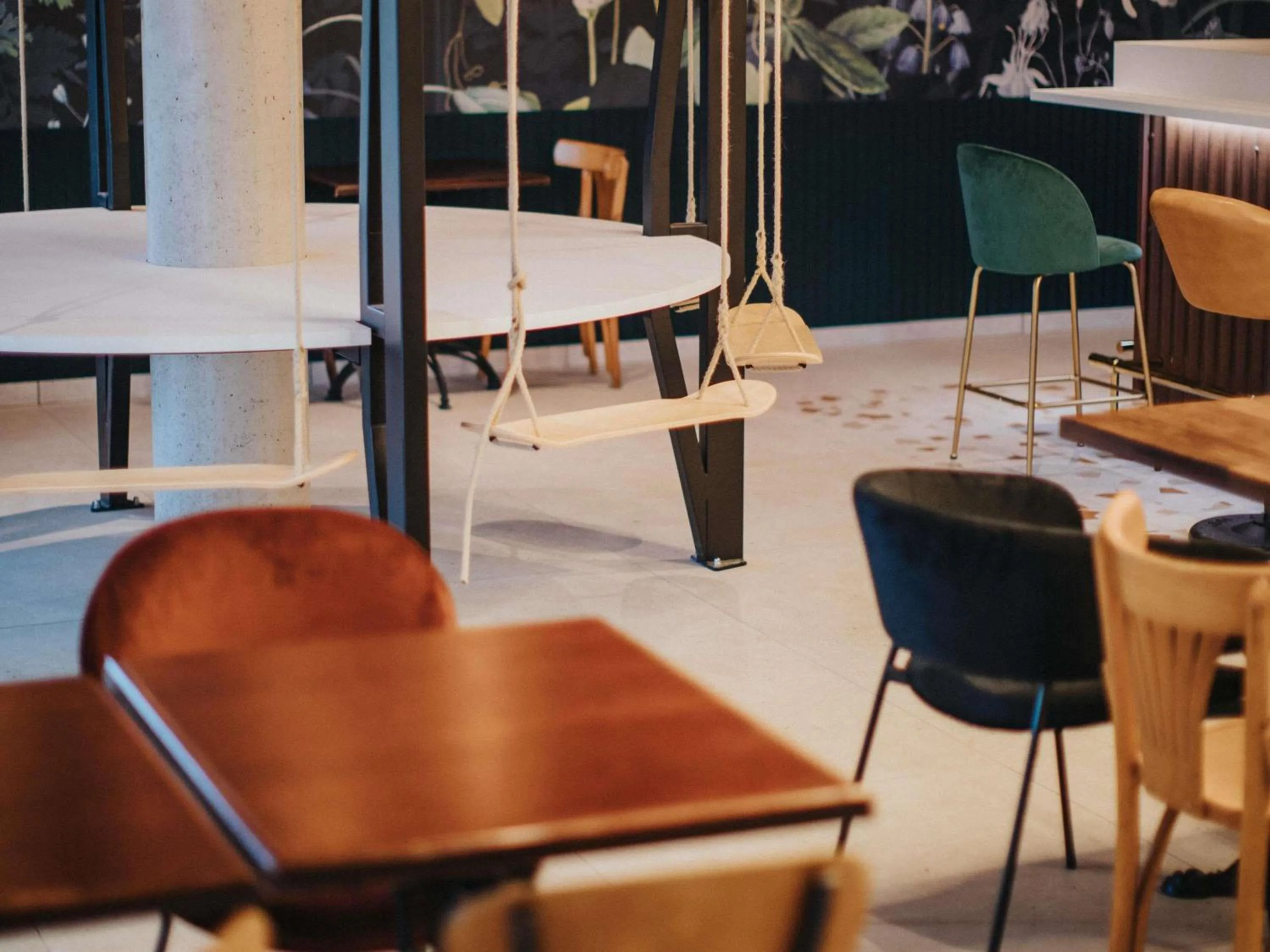 Restaurant/places to eat in Greet Hotel Brest Aéroport