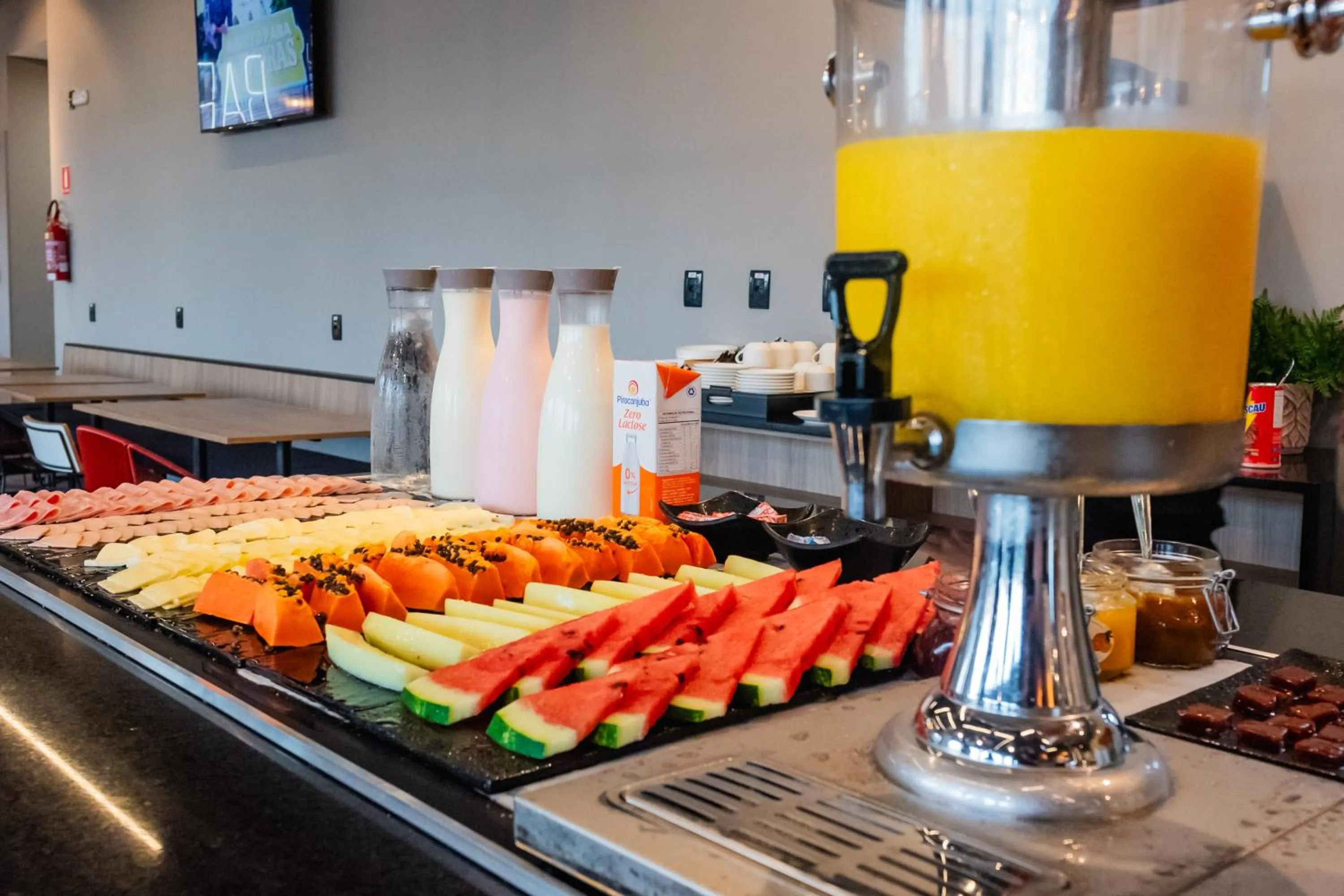 Buffet breakfast in ibis Tubarão