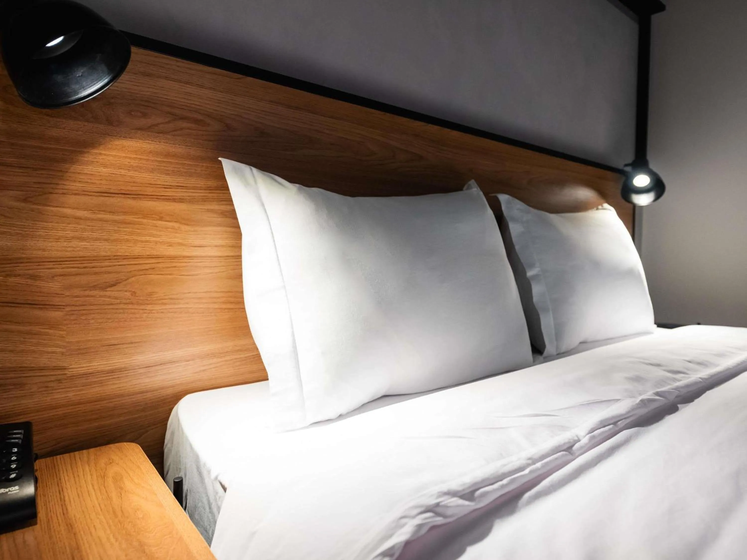 Bedroom, Bed in ibis Tubarão