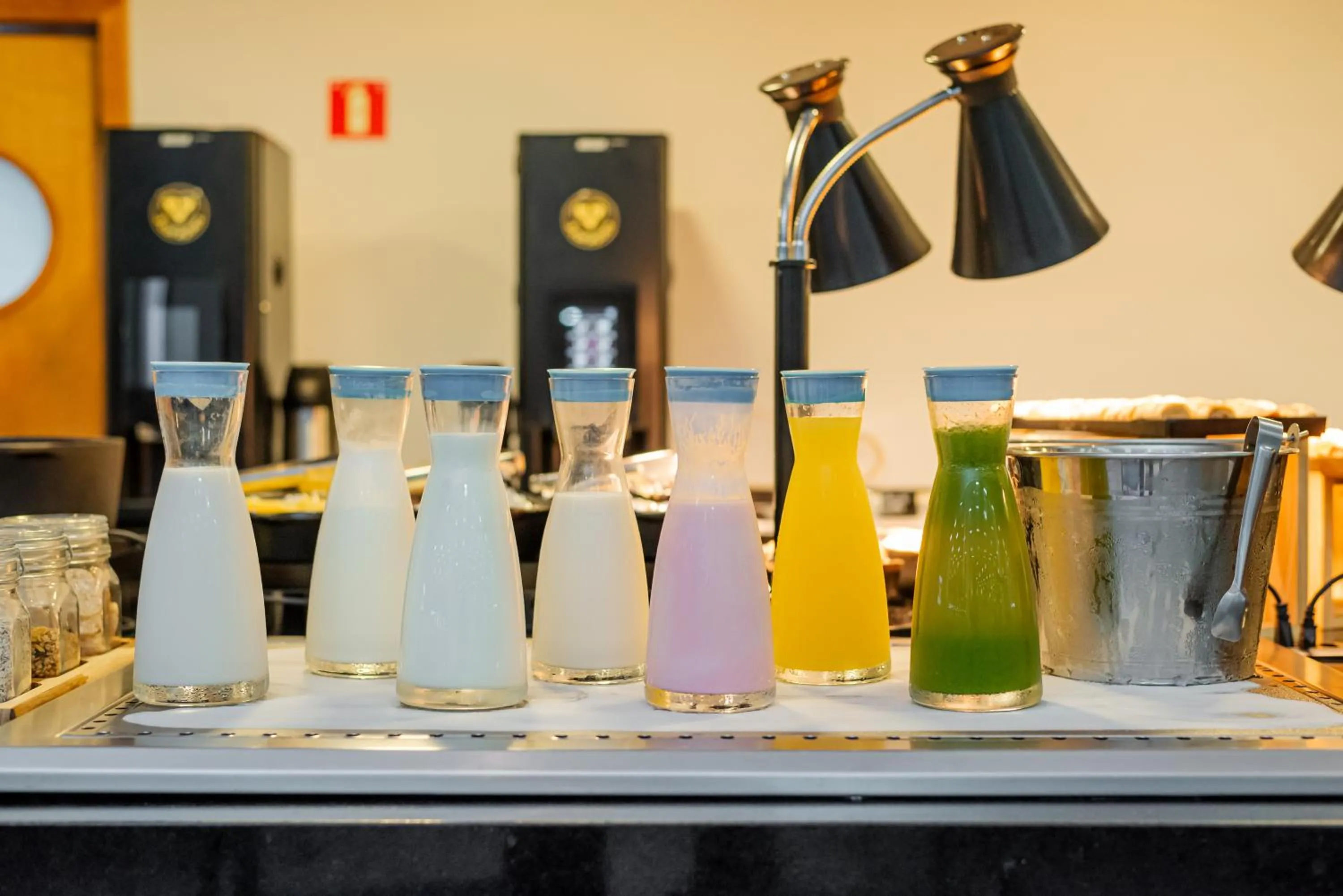 Buffet breakfast in ibis Styles Goiânia Shopping Estação