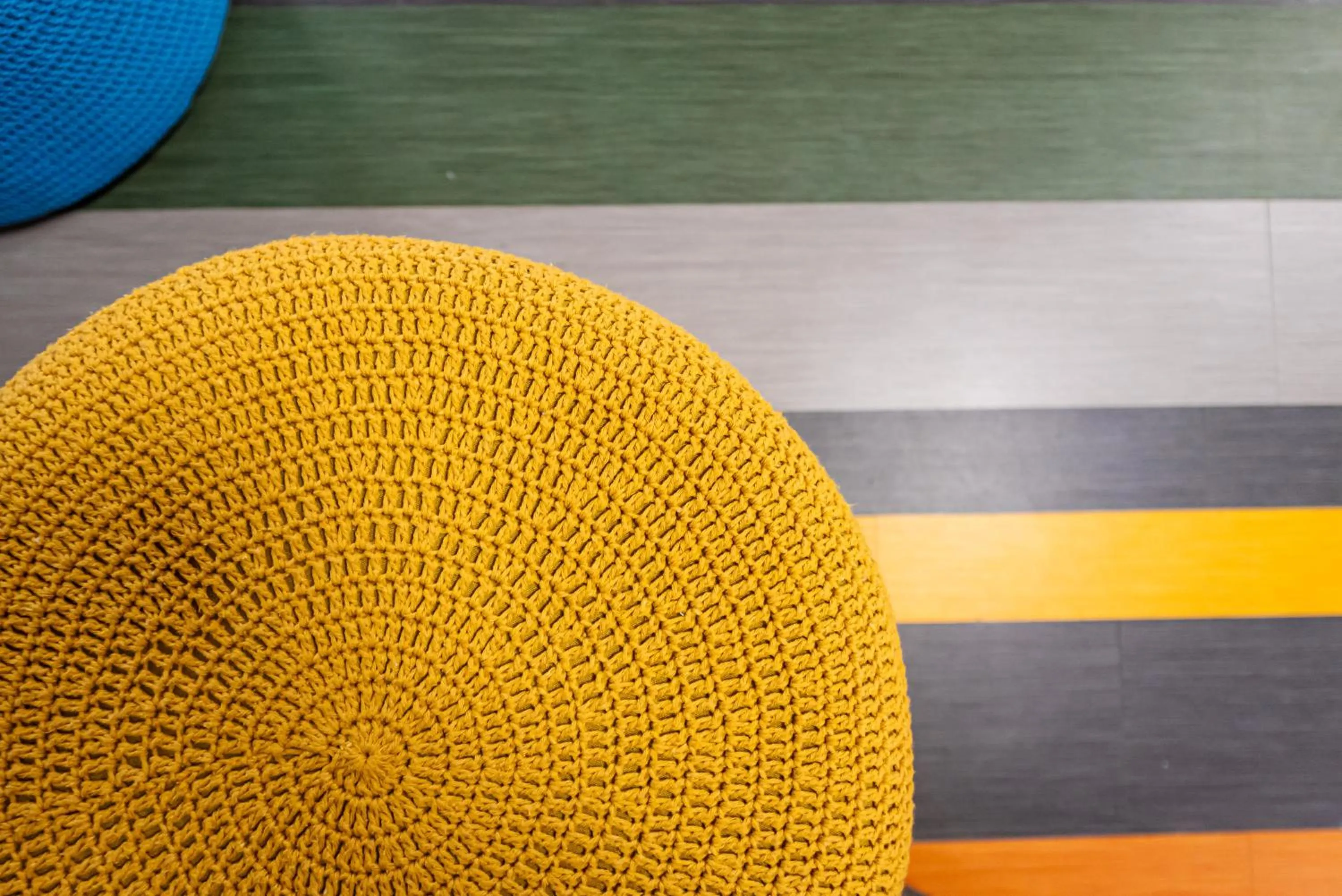 Seating area in ibis Styles Goiânia Shopping Estação