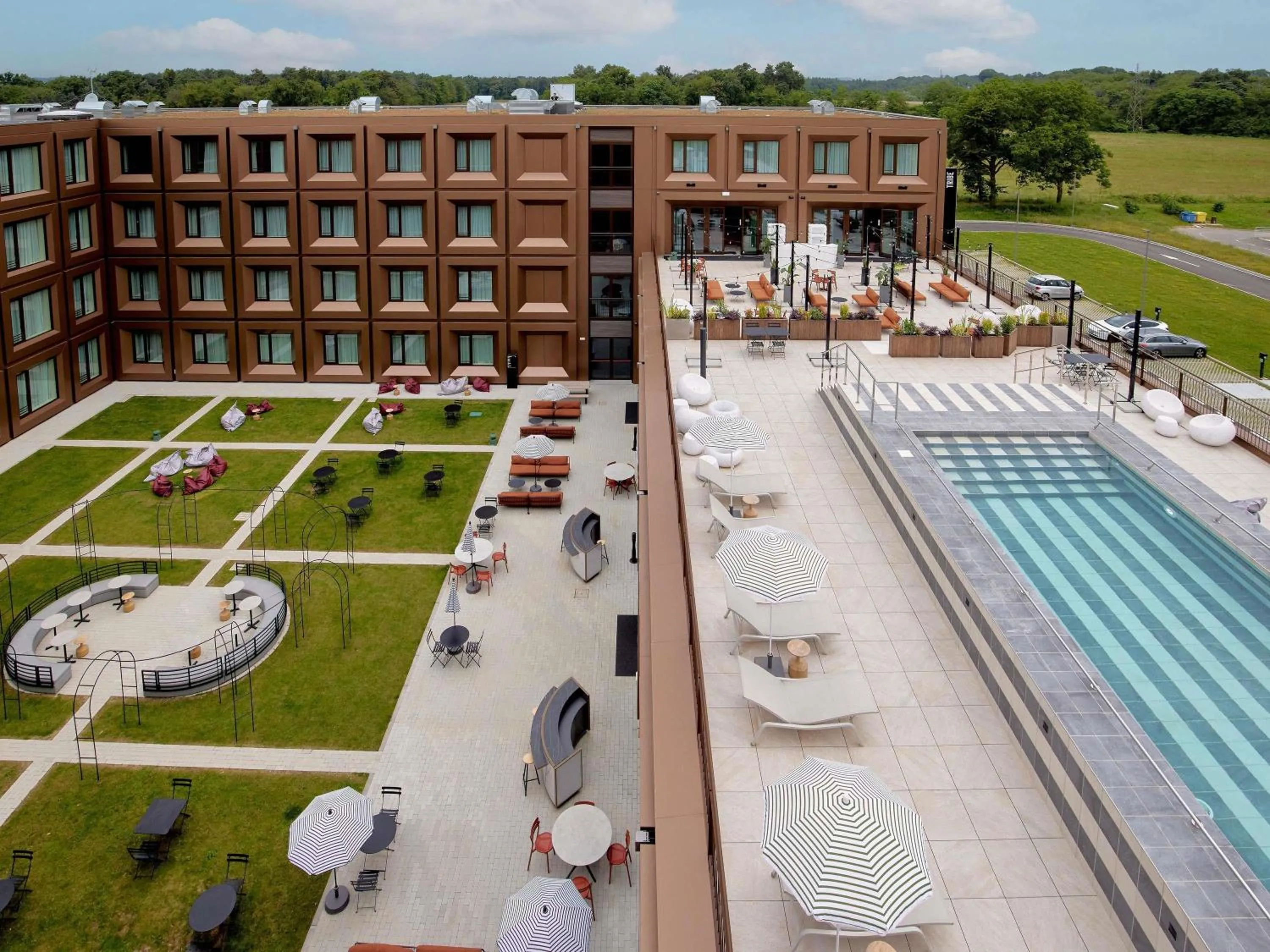 Pool view in TRIBE Milano Malpensa