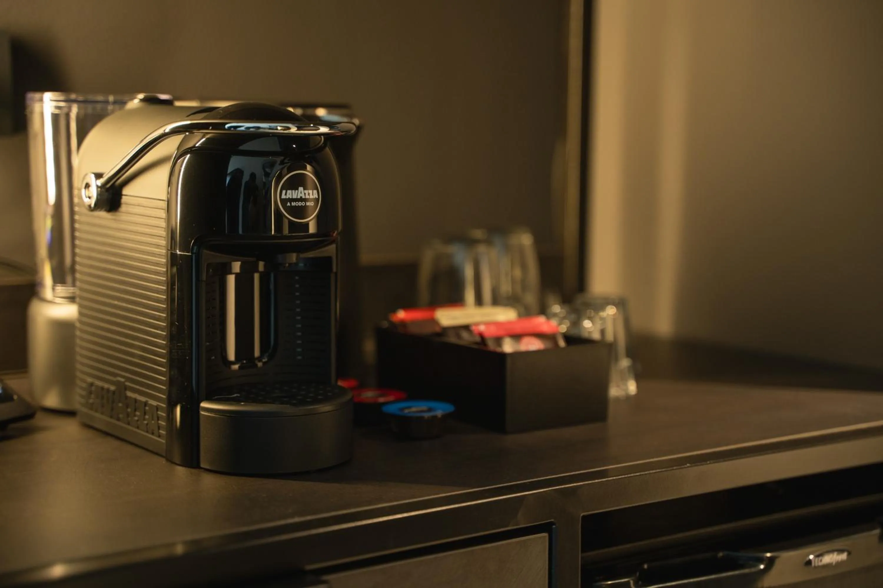 Coffee/tea facilities in TRIBE Milano Malpensa