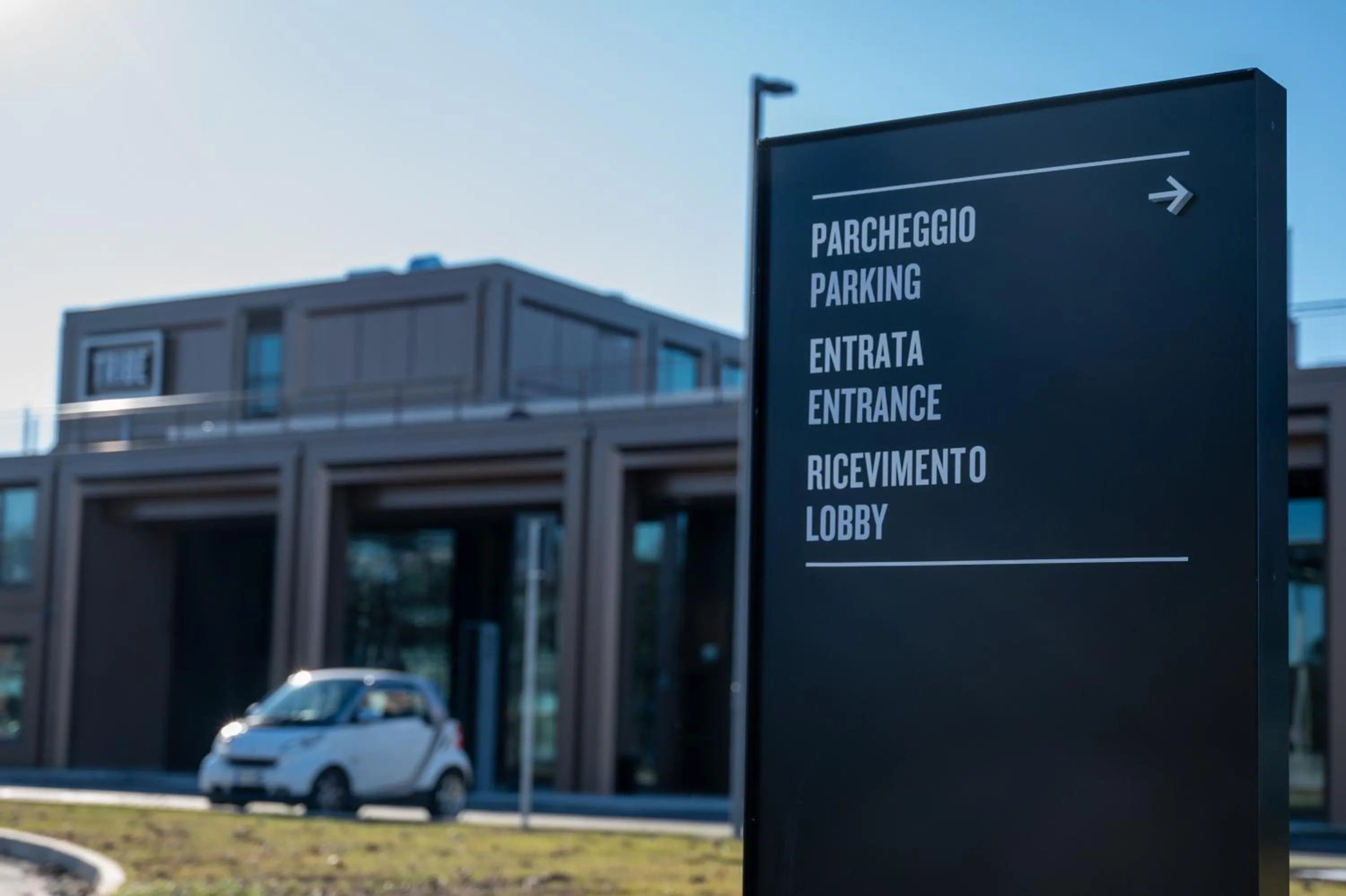 Parking in TRIBE Milano Malpensa