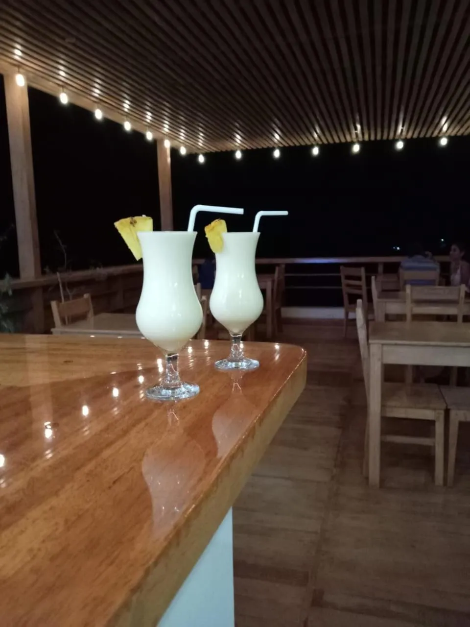 Food and drinks in PUNTA VELEROS ROOFTOP