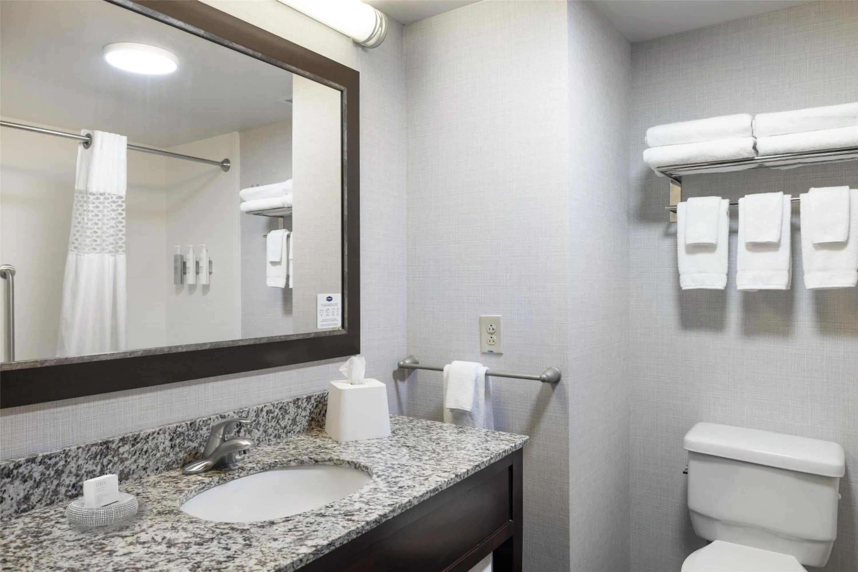 Bathroom in Hampton Inn Lewiston-Auburn