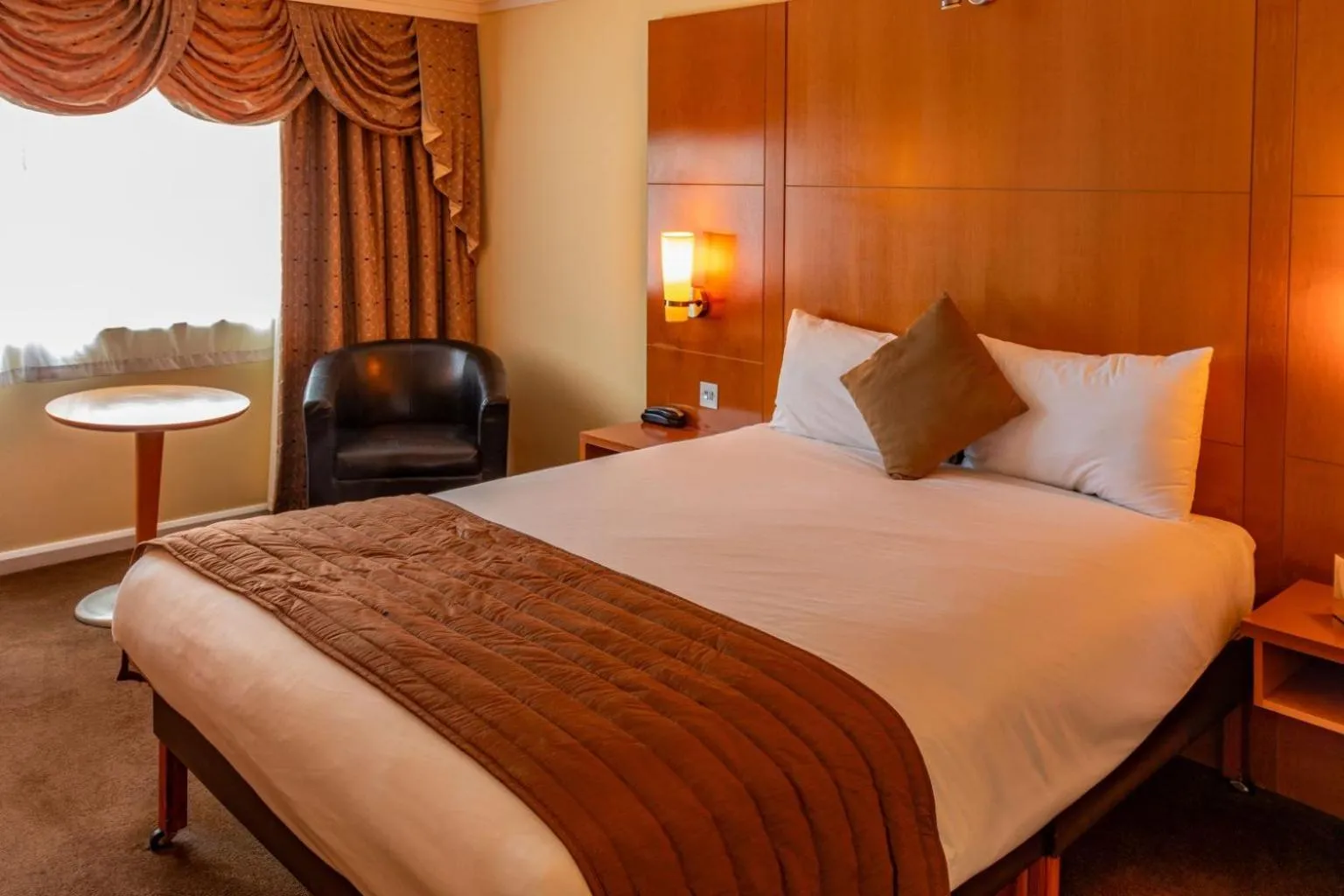 Bedroom, Bed in Britannia Leeds Bradford Airport