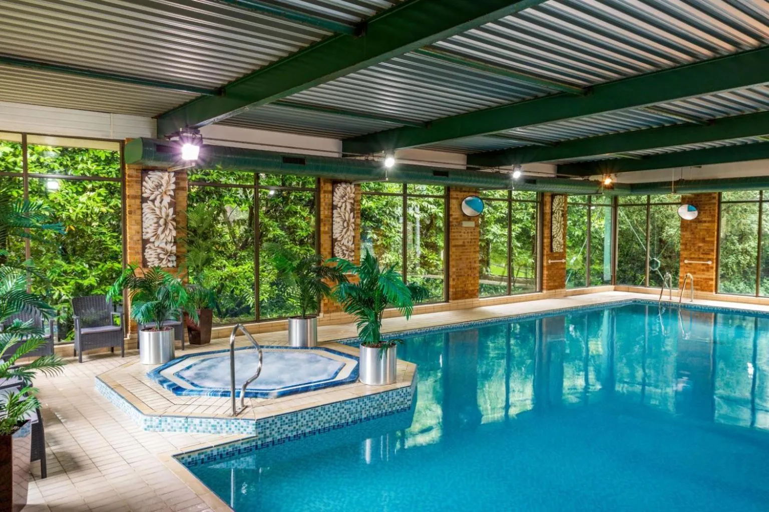 Swimming pool in Britannia Leeds Bradford Airport