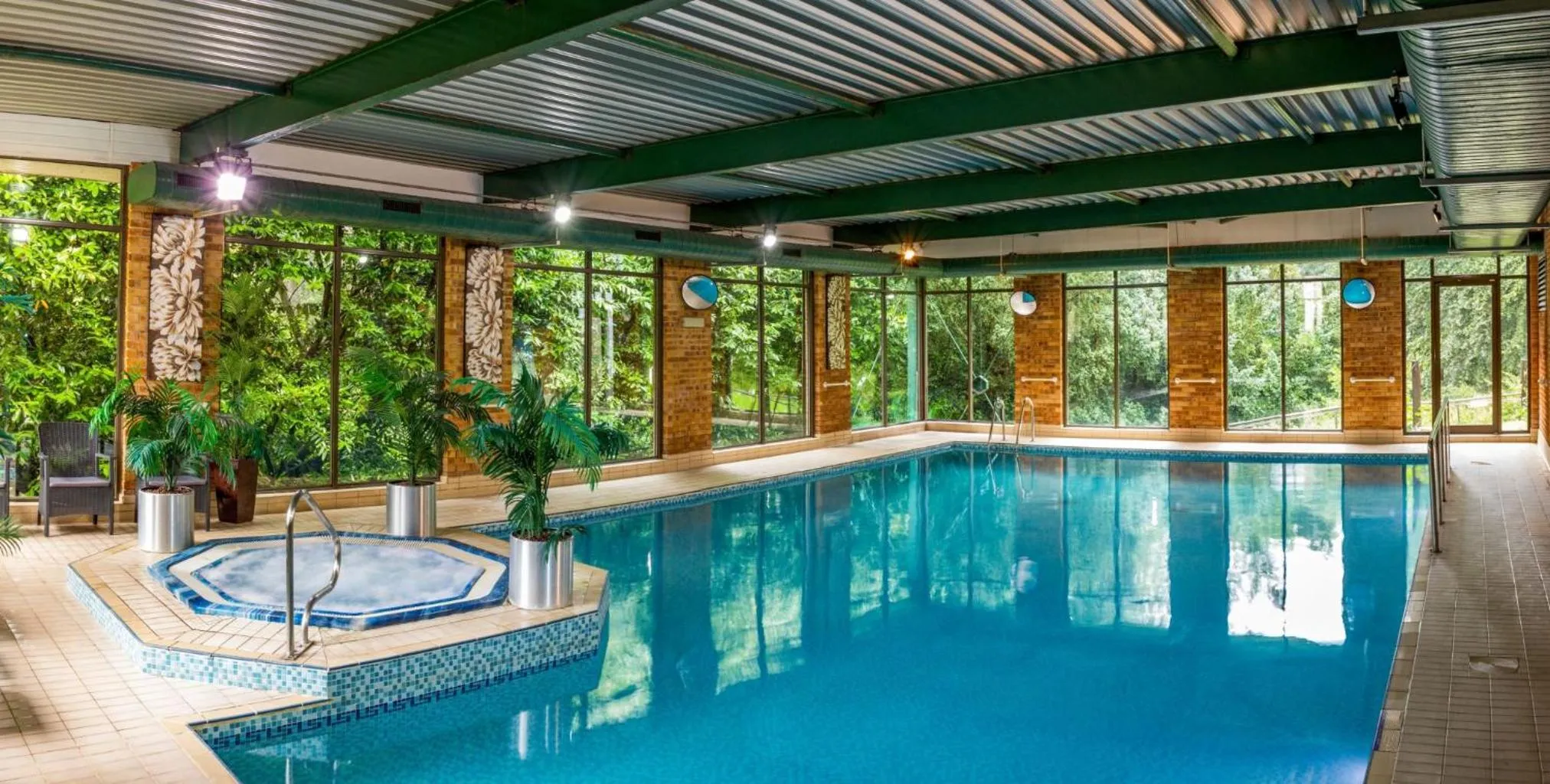 Swimming pool in Britannia Leeds Bradford Airport