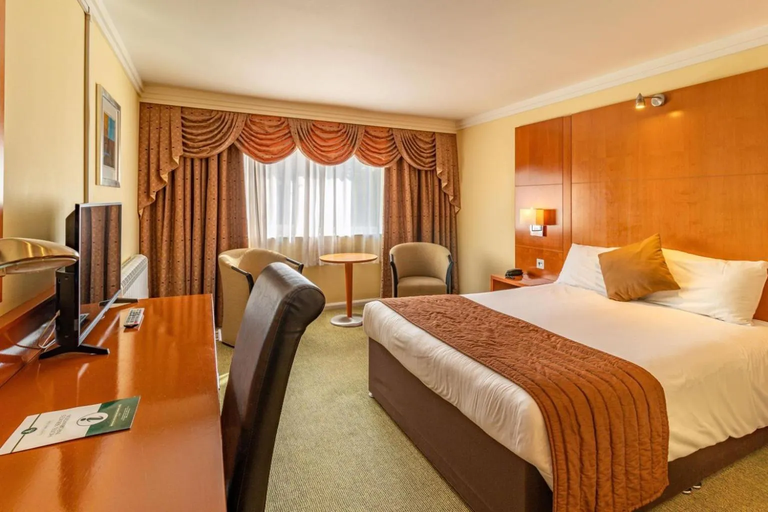 Bedroom, Bed in Britannia Leeds Bradford Airport