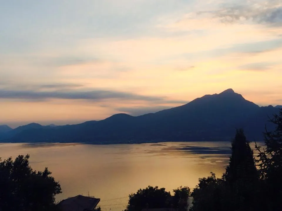 Sunset in Bed and Breakfast Due Leoni