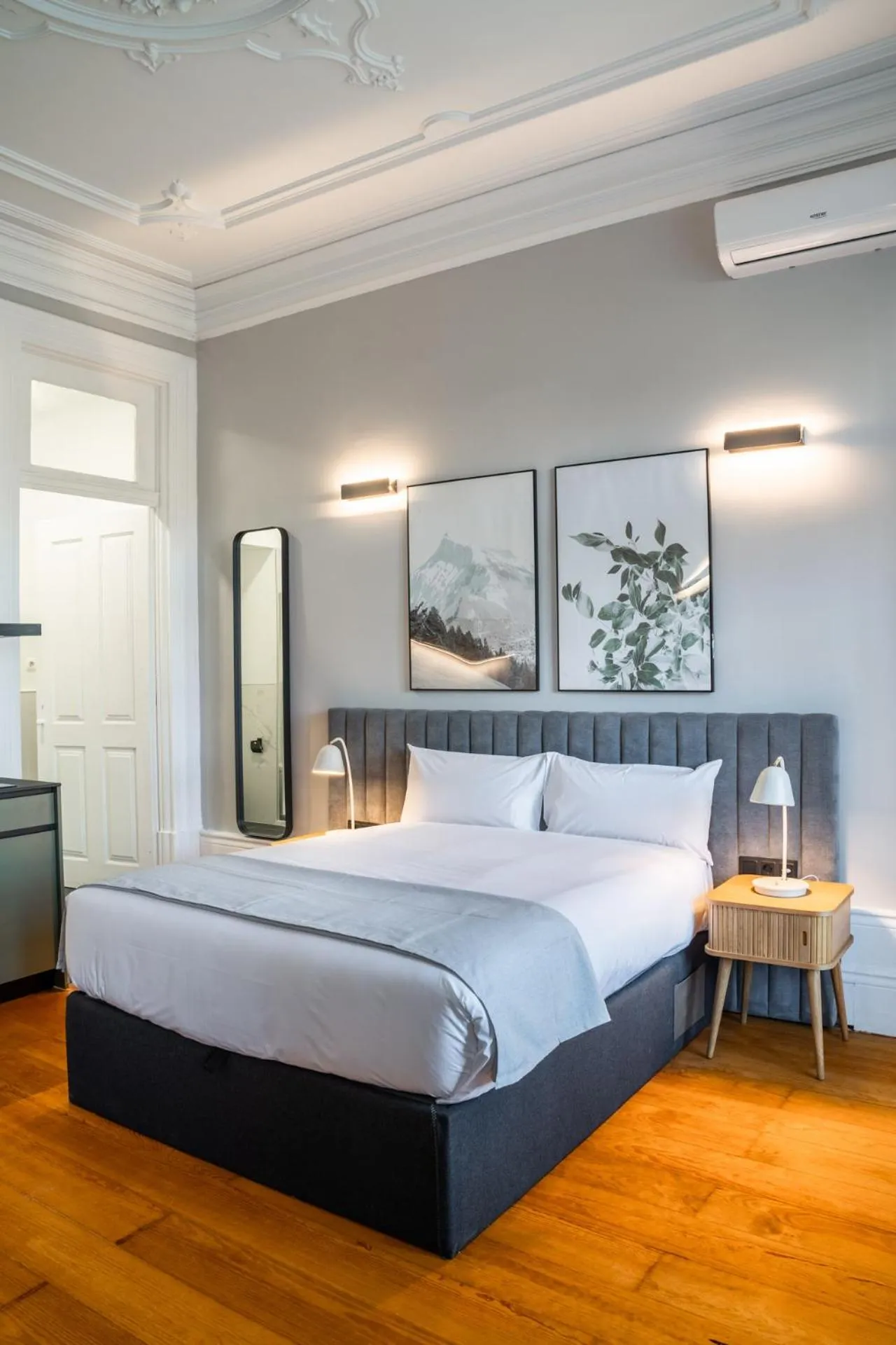 Bed in Limehome Porto Rua de Dom Manuel II