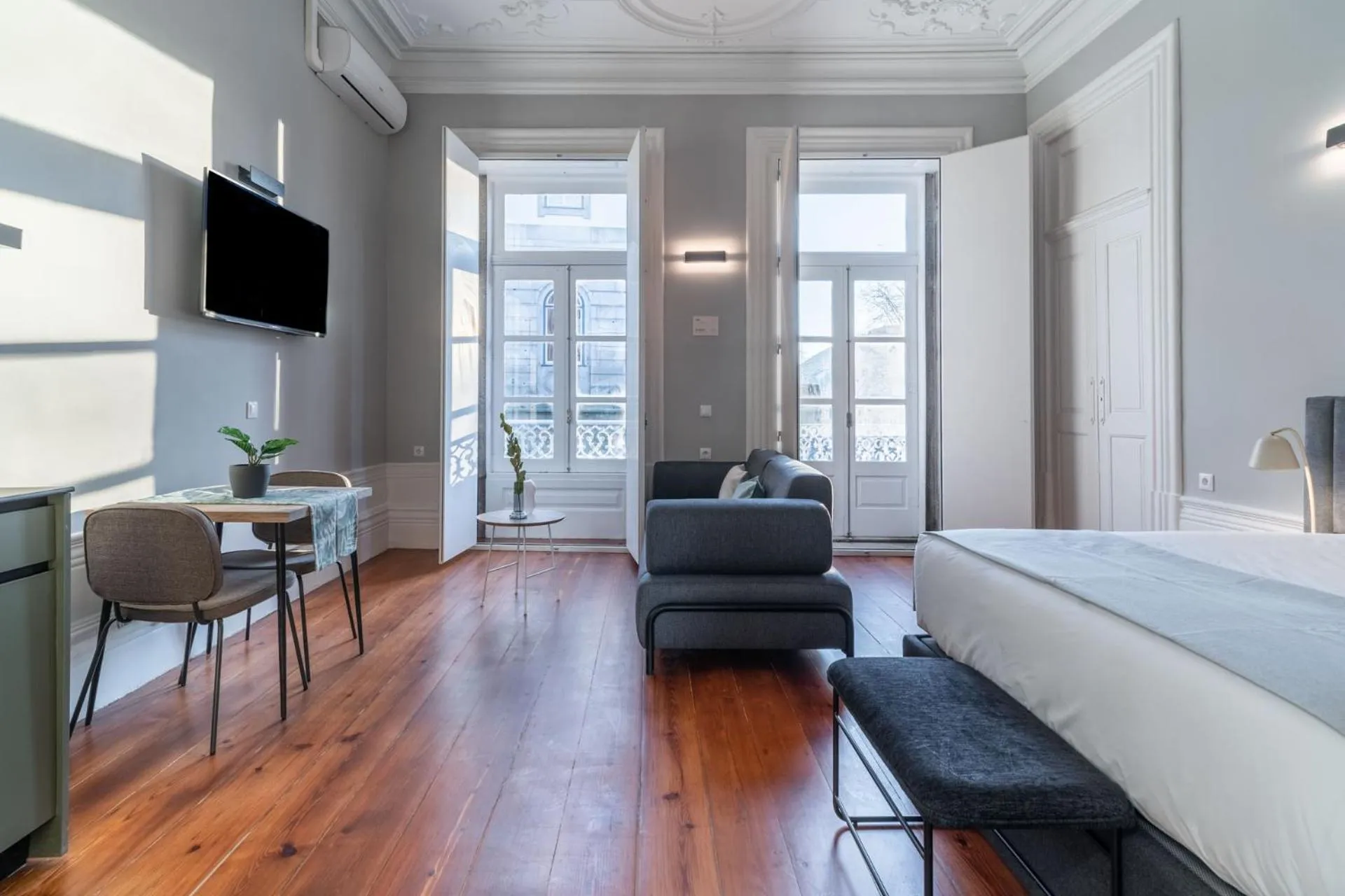 Bed in Limehome Porto Rua de Dom Manuel II