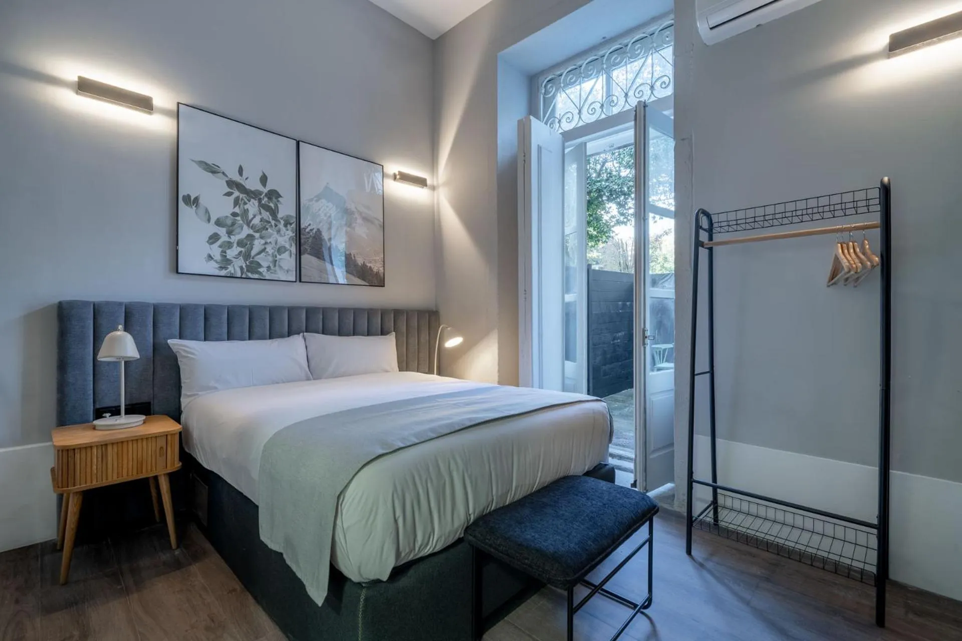 Bed in Limehome Porto Rua de Dom Manuel II