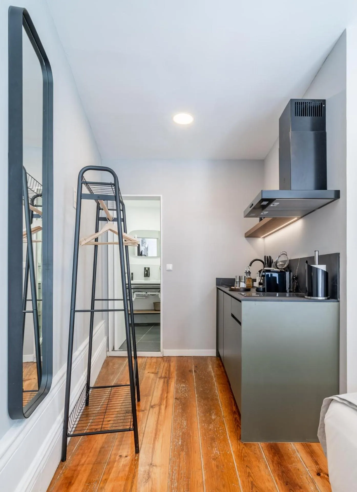 Coffee/tea facilities in Limehome Porto Rua de Dom Manuel II