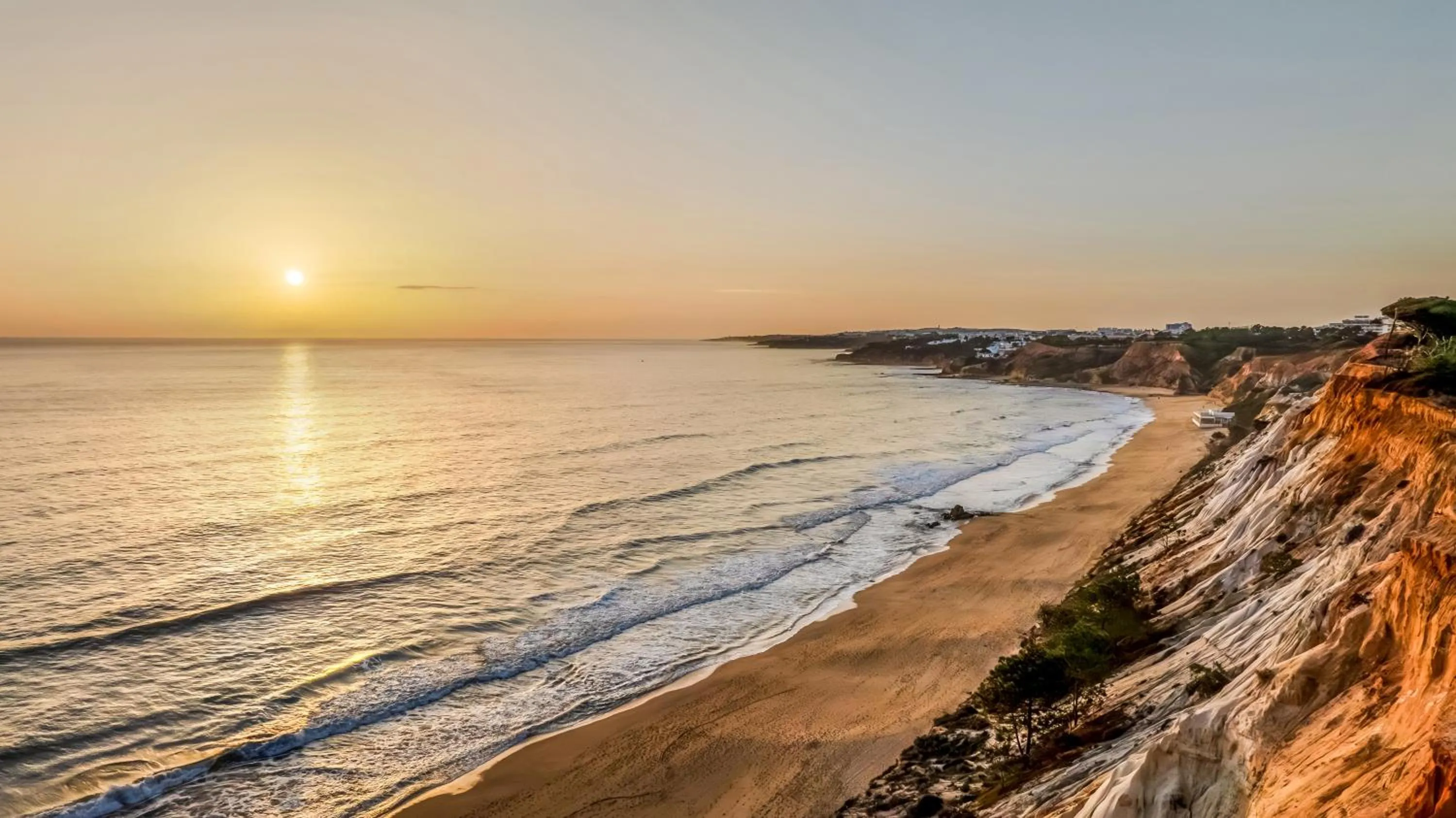 Natural landscape in Pine Cliffs Suites
