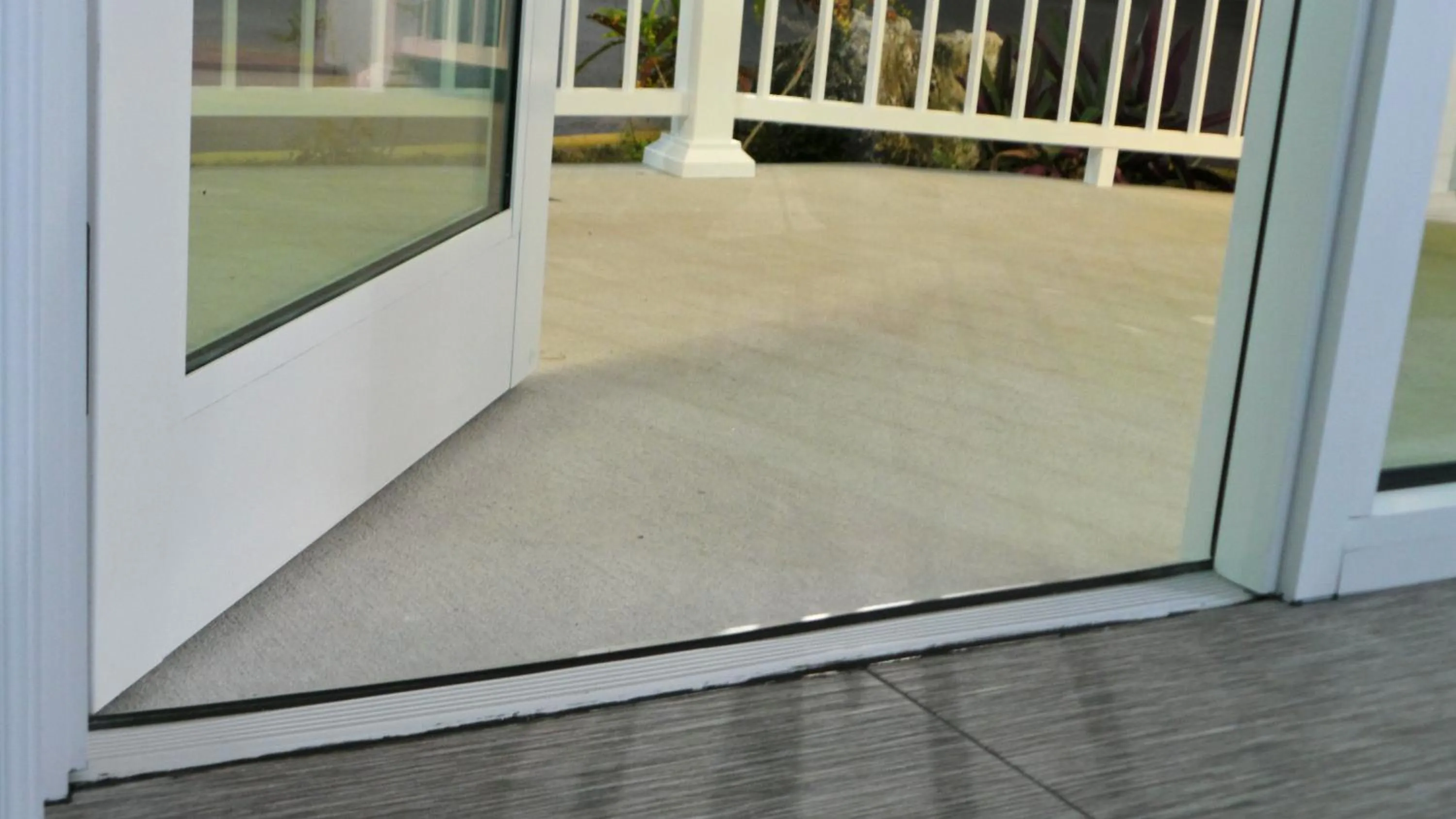 Facade/entrance in Island House Resort Hotel