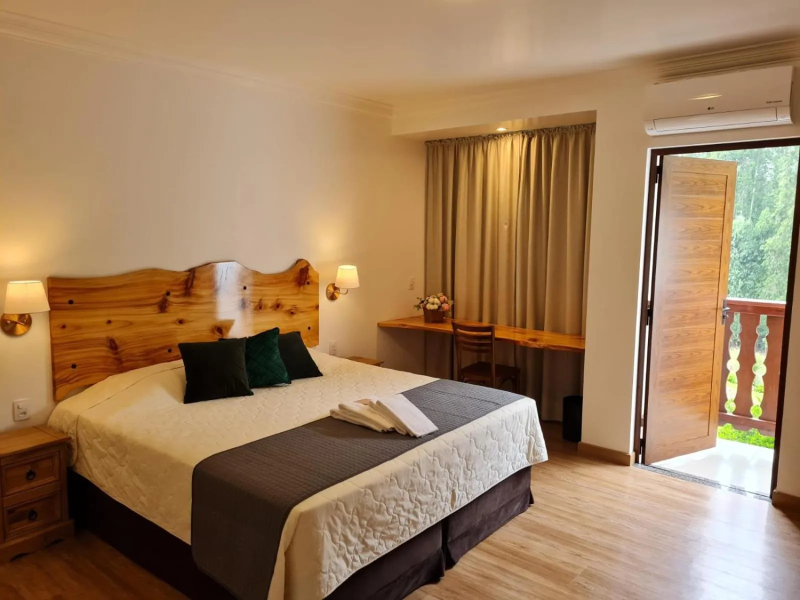 Bed in Hotel Schneider