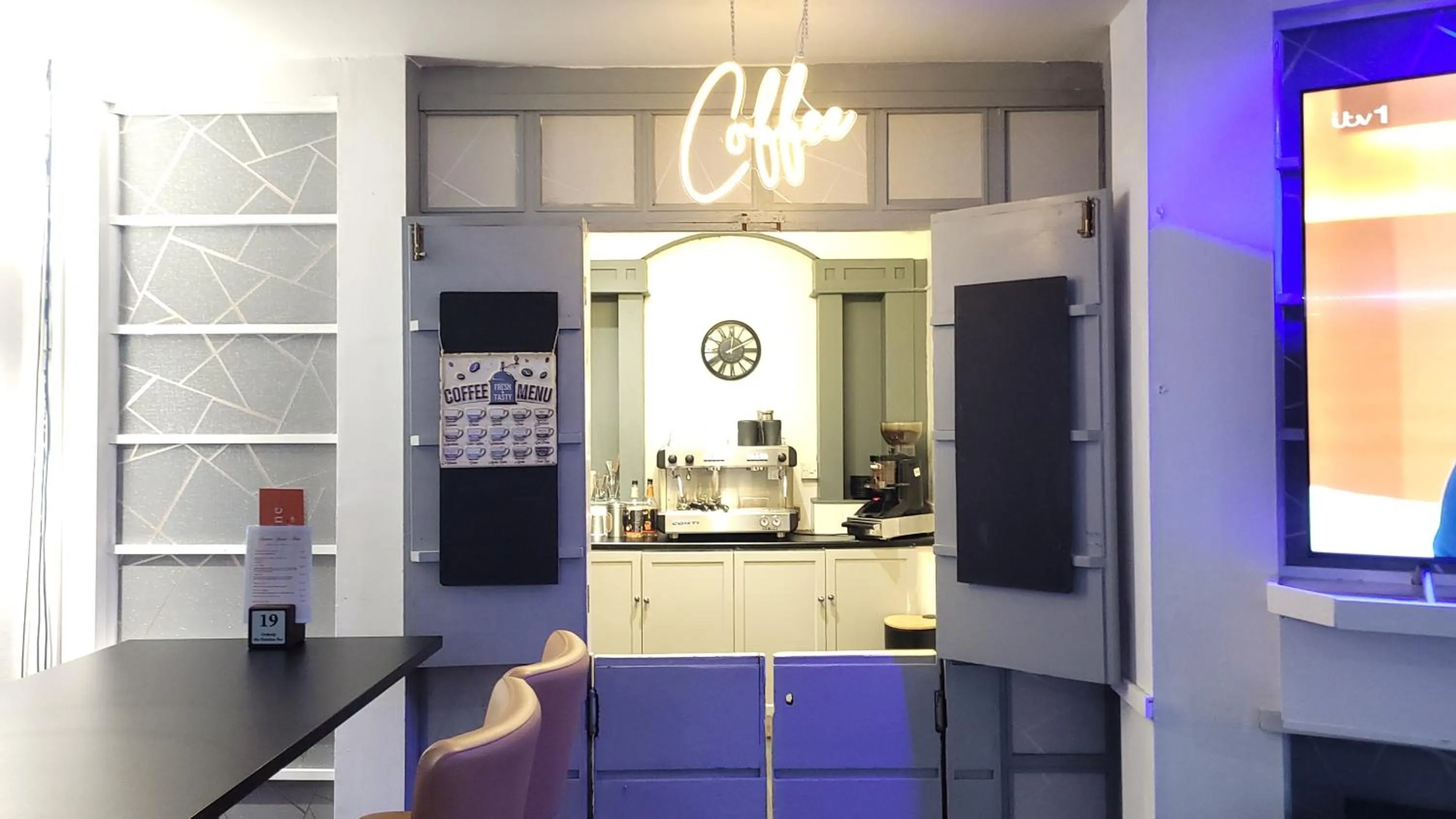 Coffee/tea facilities in Airport Hotel Manchester