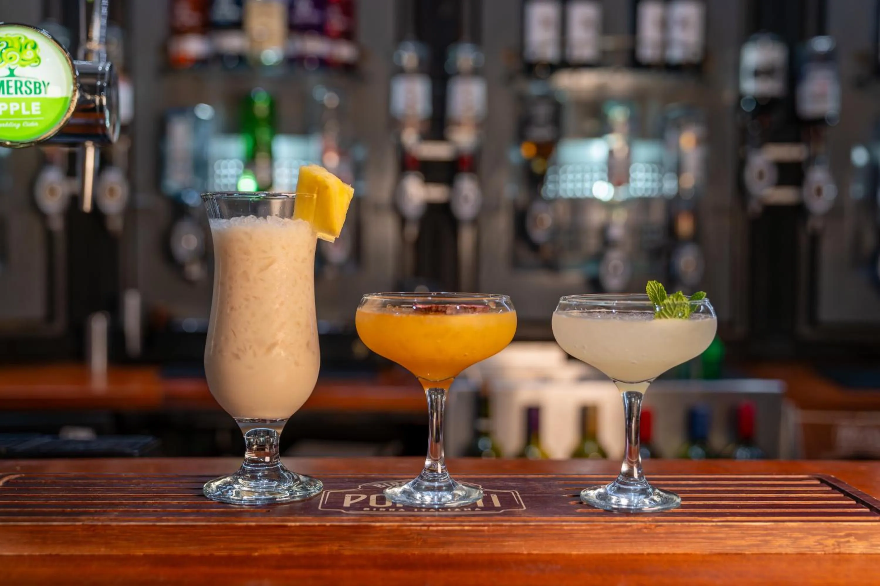 Lounge or bar in Airport Hotel Manchester