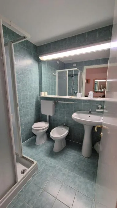 Shower in Hotel Saisera