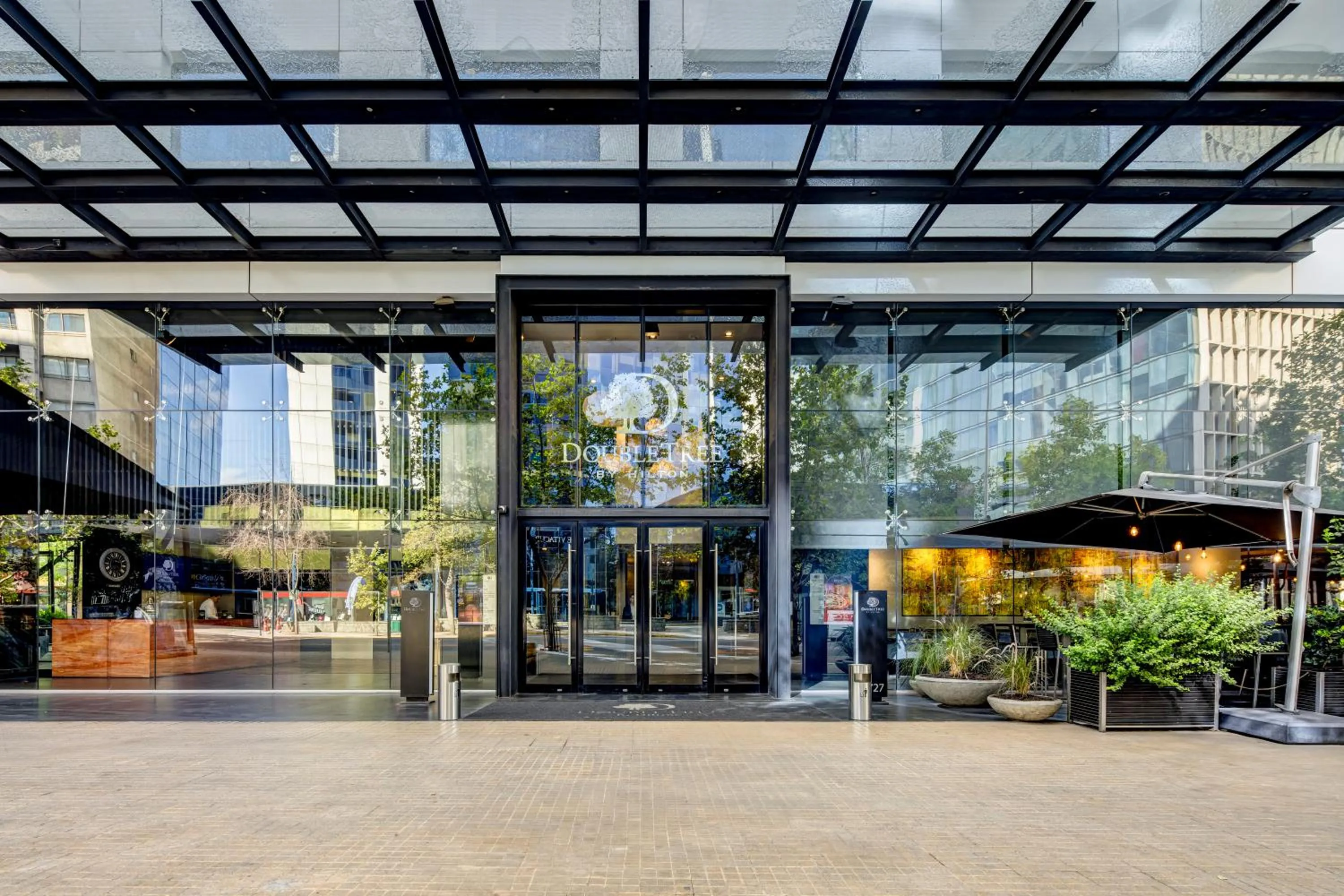 Property building in DoubleTree by Hilton Santiago - Vitacura