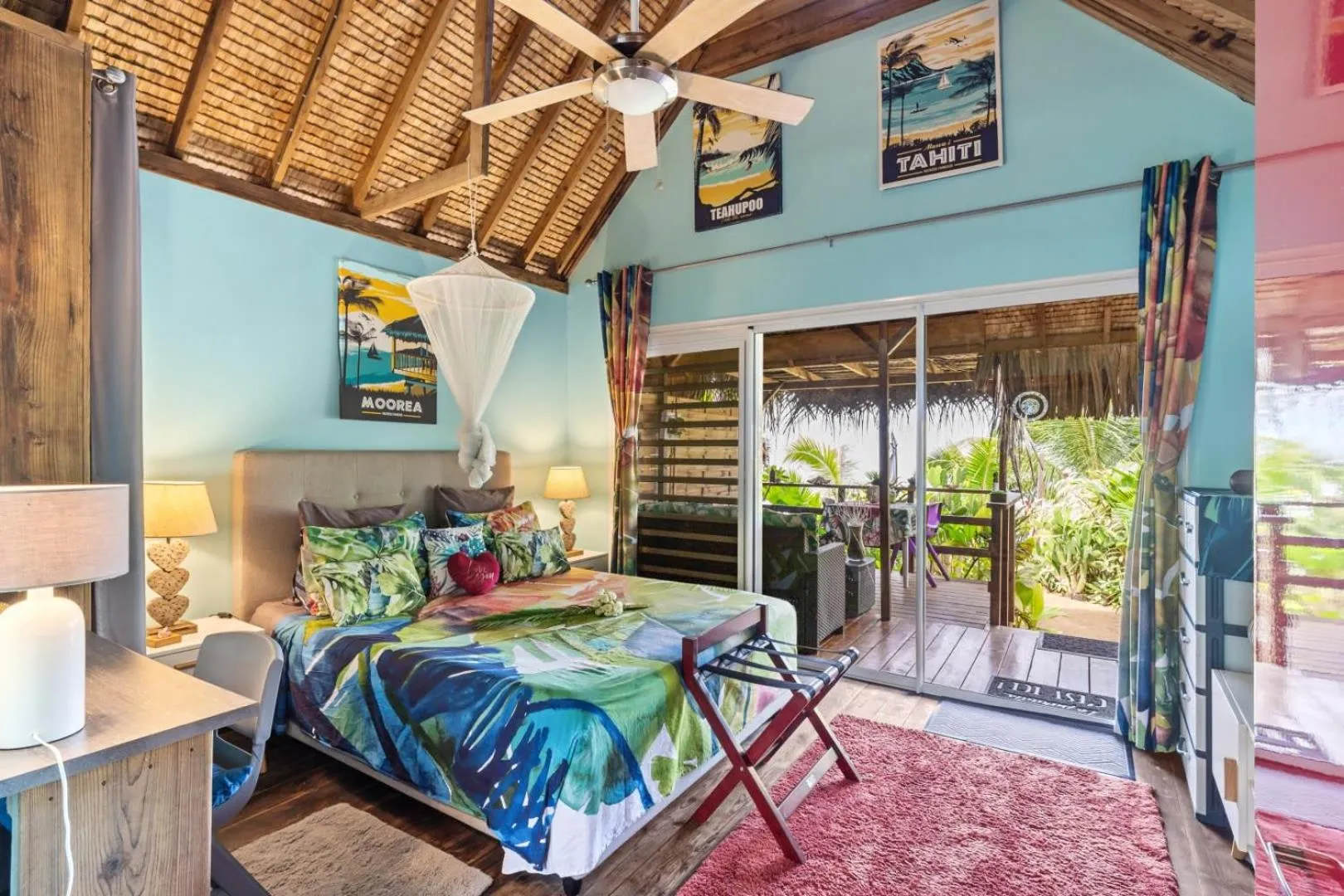 Bed in Fare Oaoa Haapiti