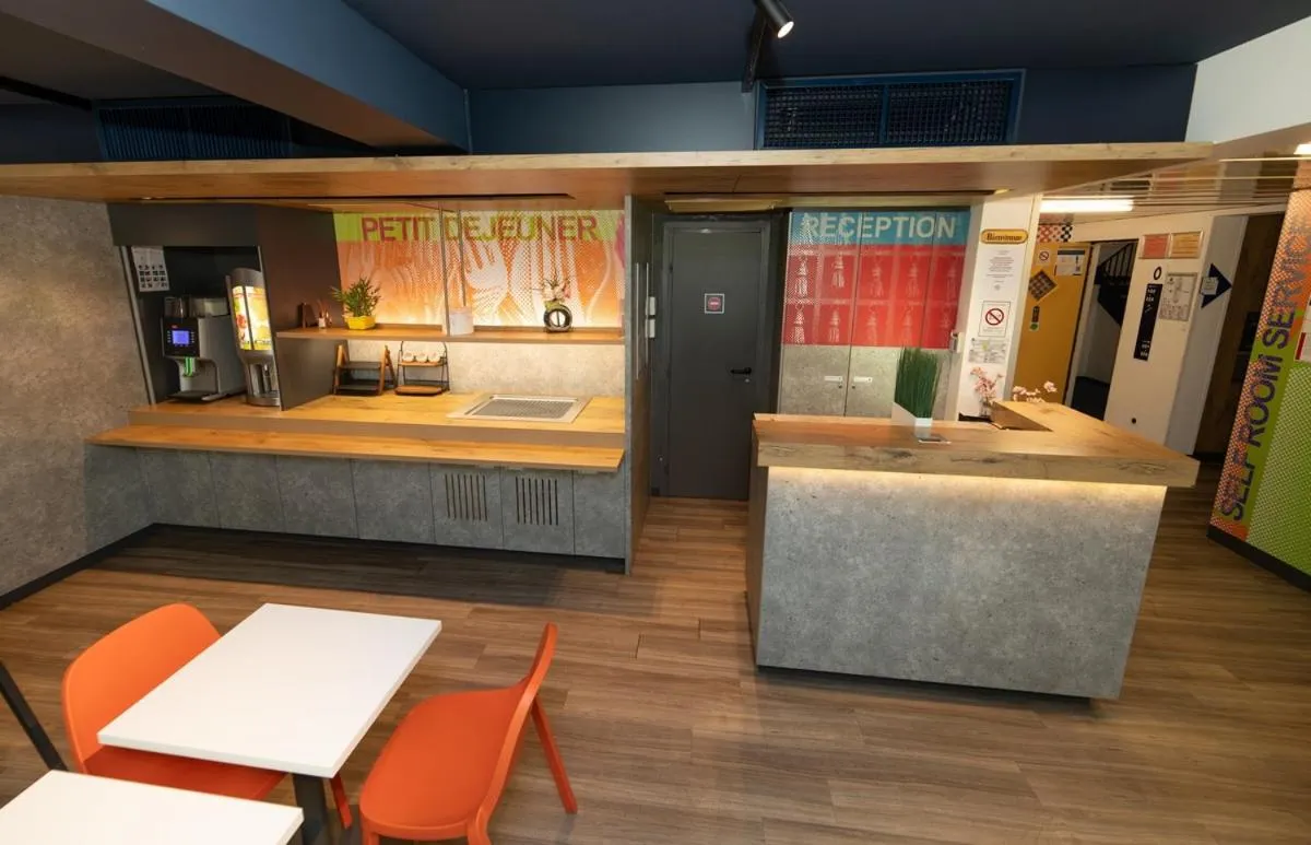 Lobby or reception in Accueil Hotel Besançon