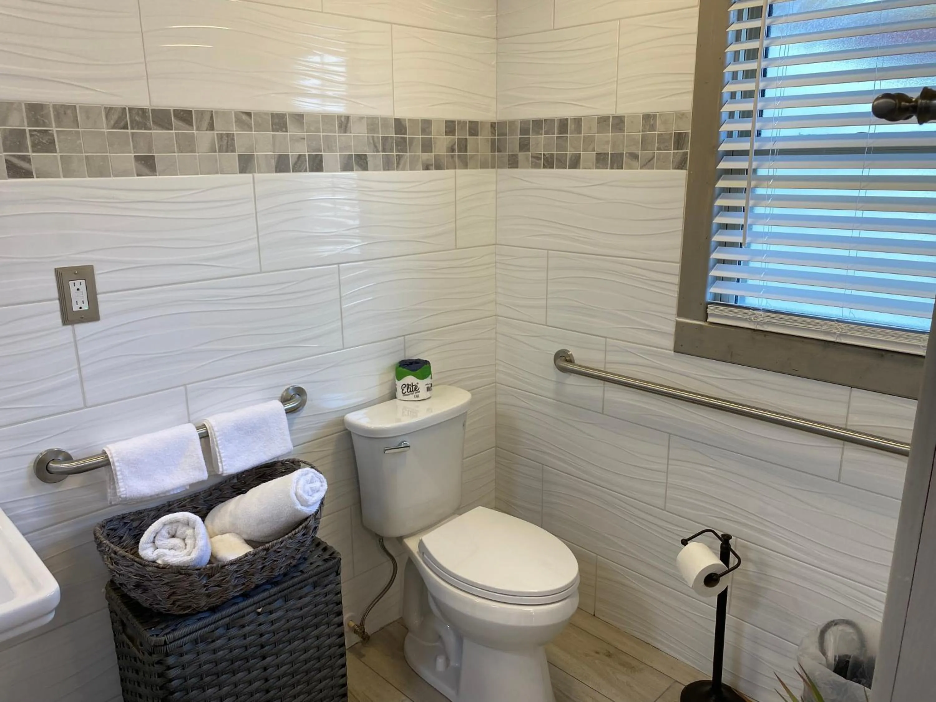 Bathroom in Gulf Coast Inn