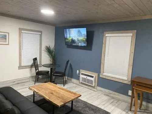 Seating area in Gulf Coast Inn