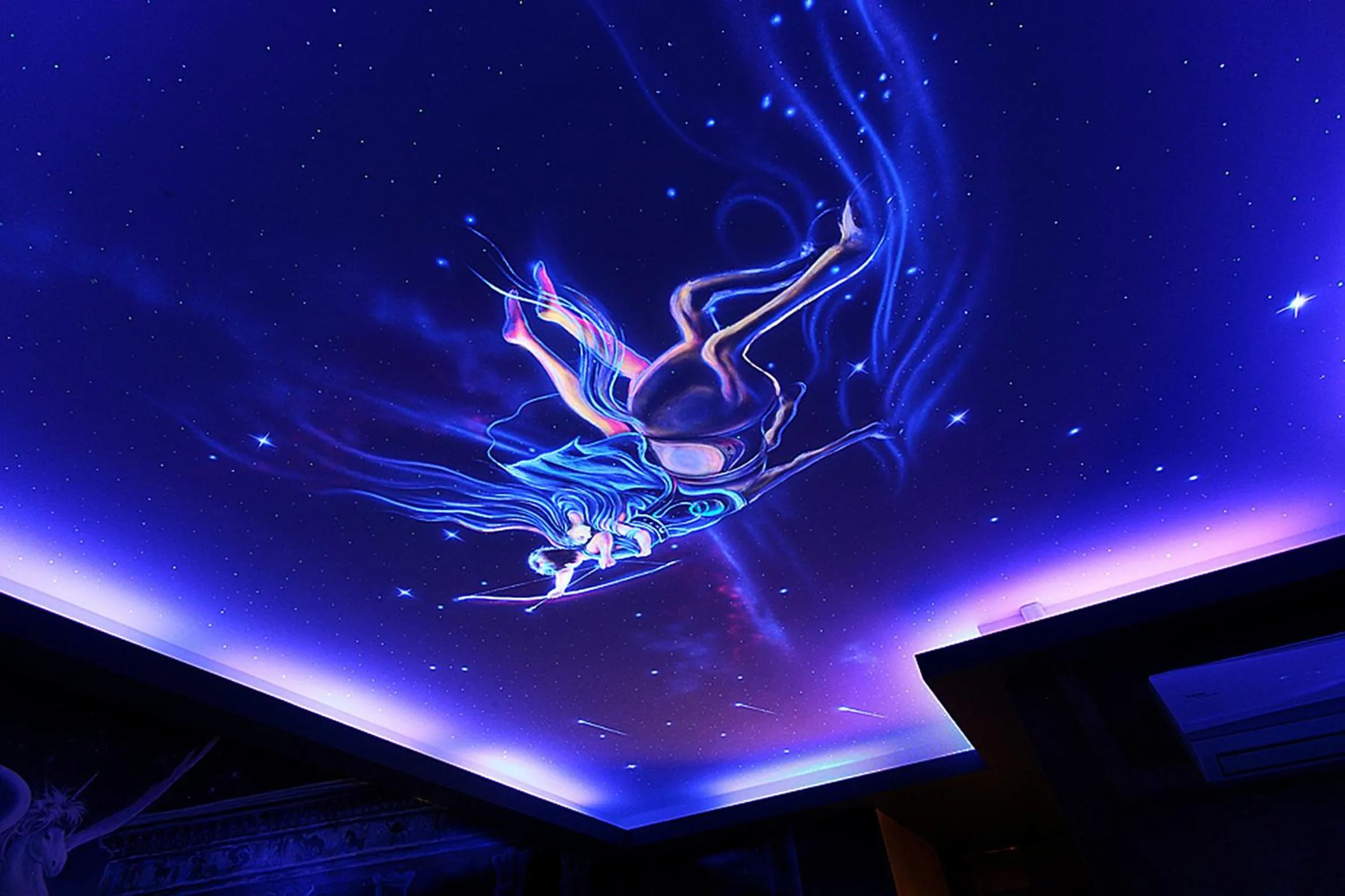 Decorative detail in 3D Sunflower Embossed B&B