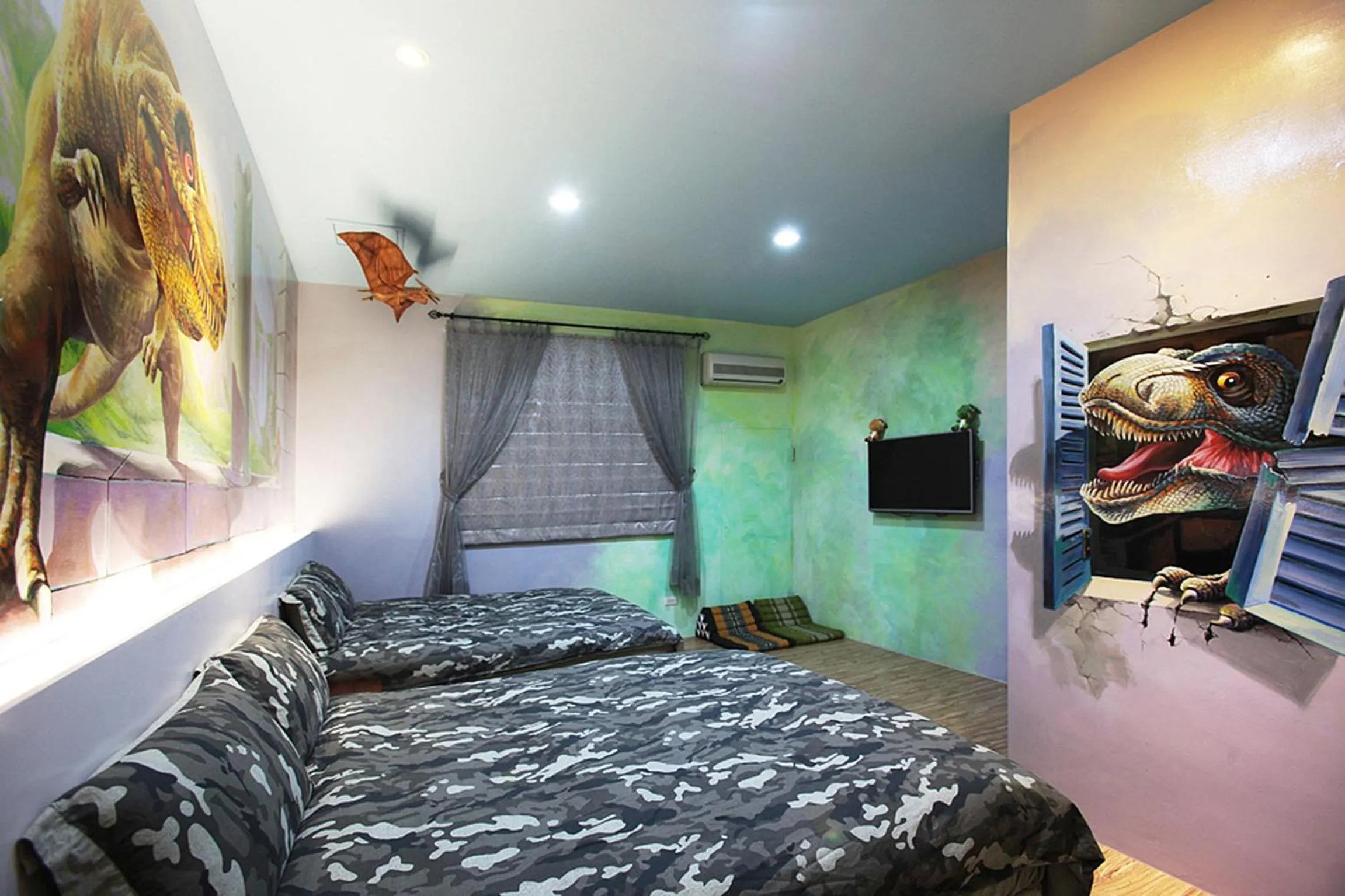 Photo of the whole room, Bed in 3D Sunflower Embossed B&B