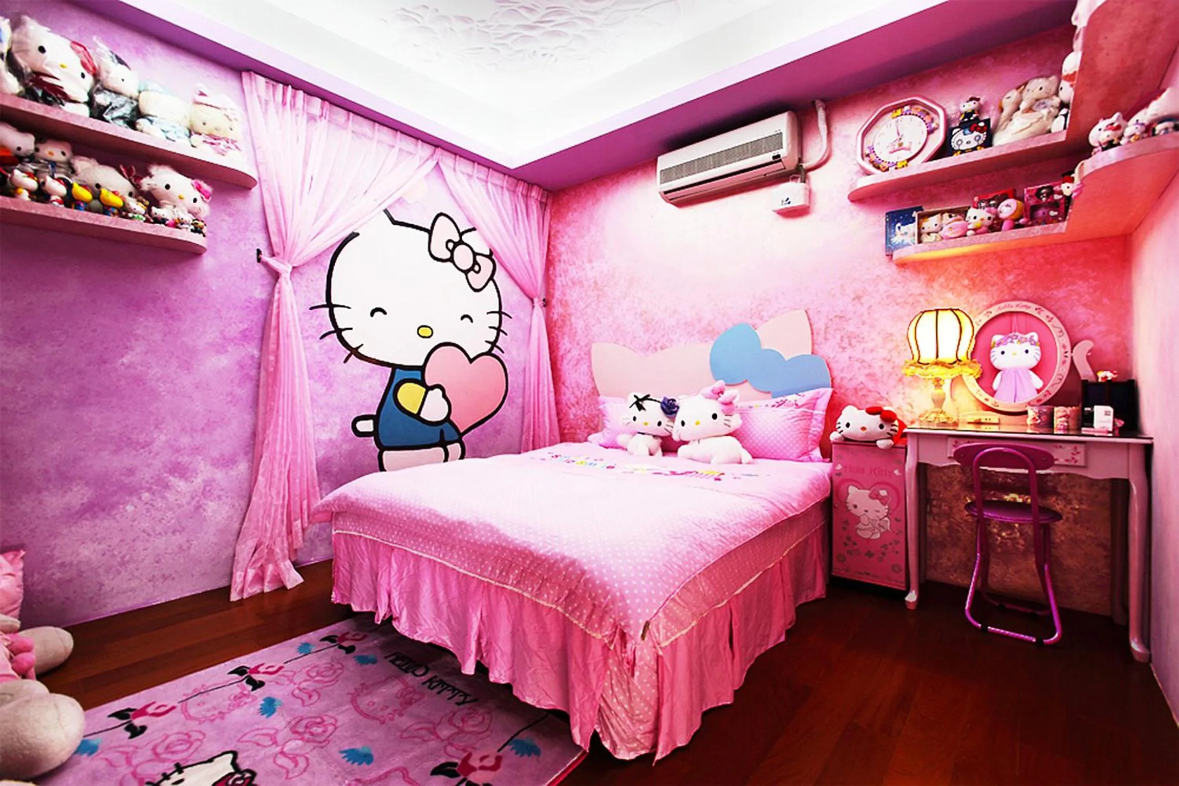 Photo of the whole room, Bed in 3D Sunflower Embossed B&B