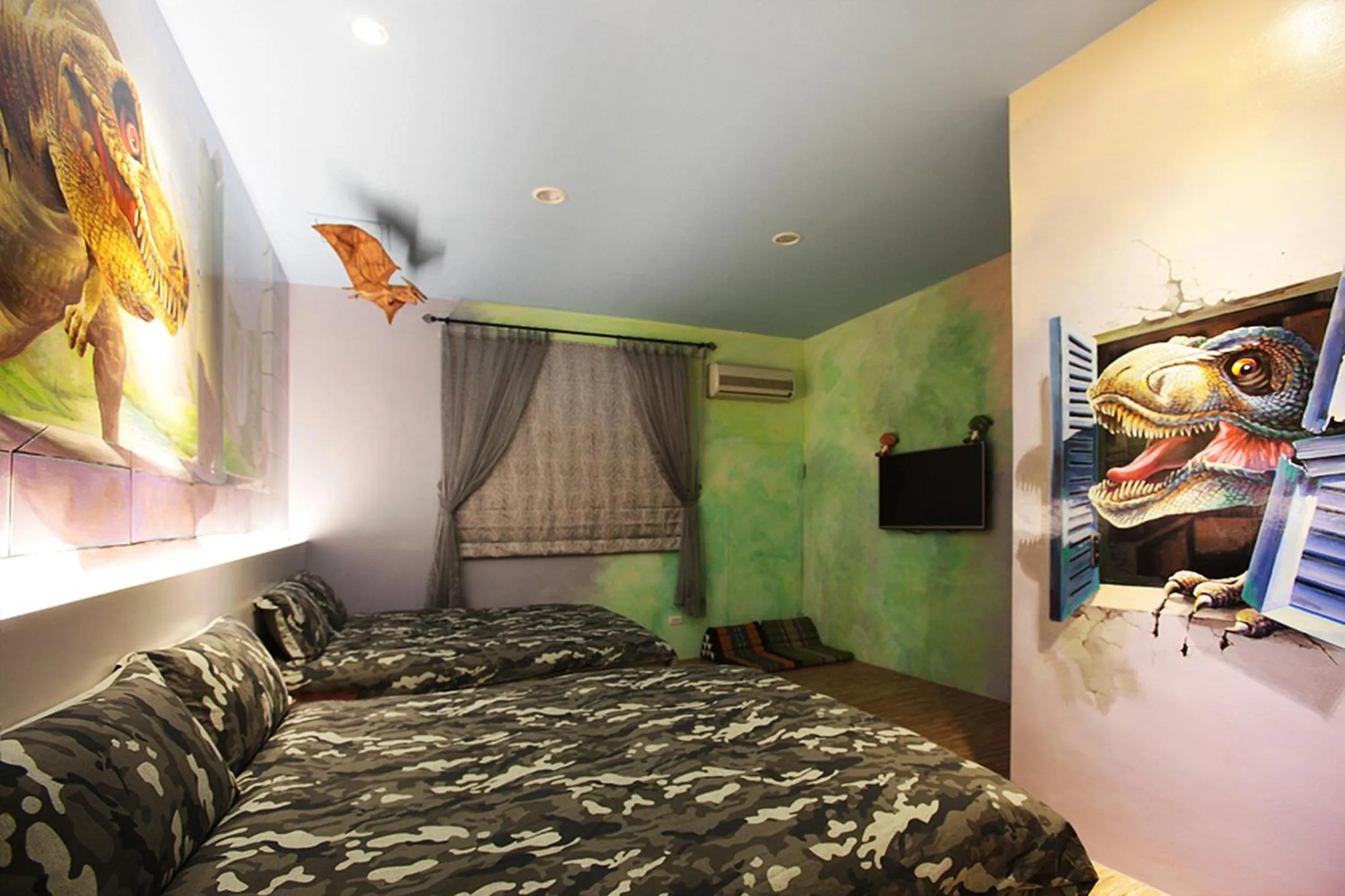 Photo of the whole room, Bed in 3D Sunflower Embossed B&B