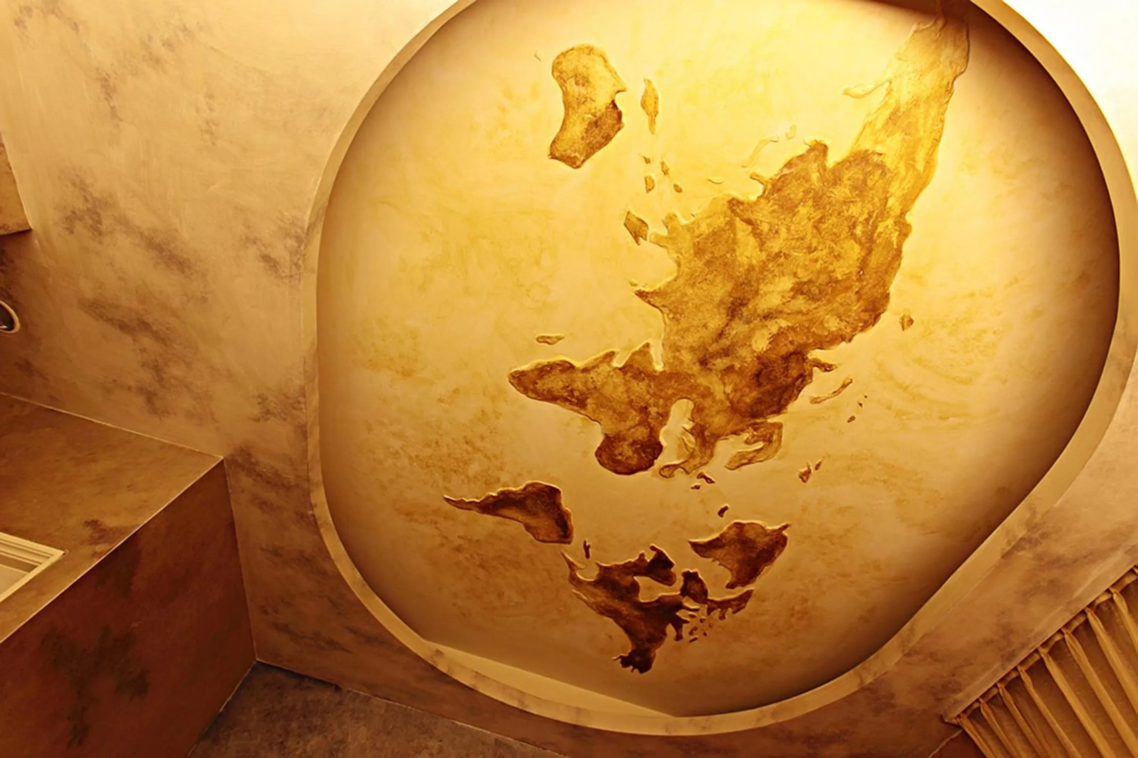 Decorative detail in 3D Sunflower Embossed B&B