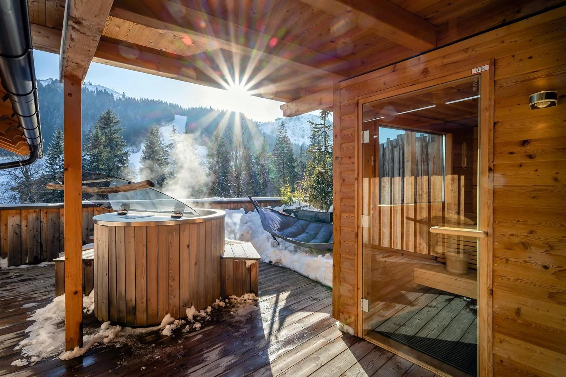 Double Room with Roof Terrace, Sauna and Hot Pot in mama thresl