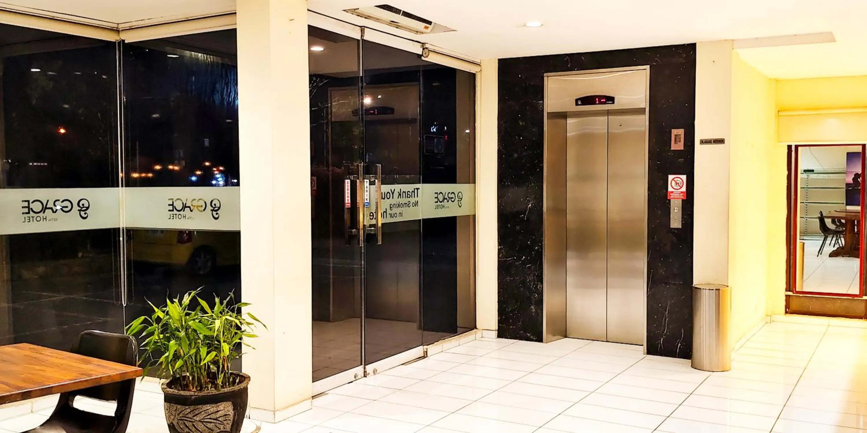 Facade/entrance in Grace Setia Hotel