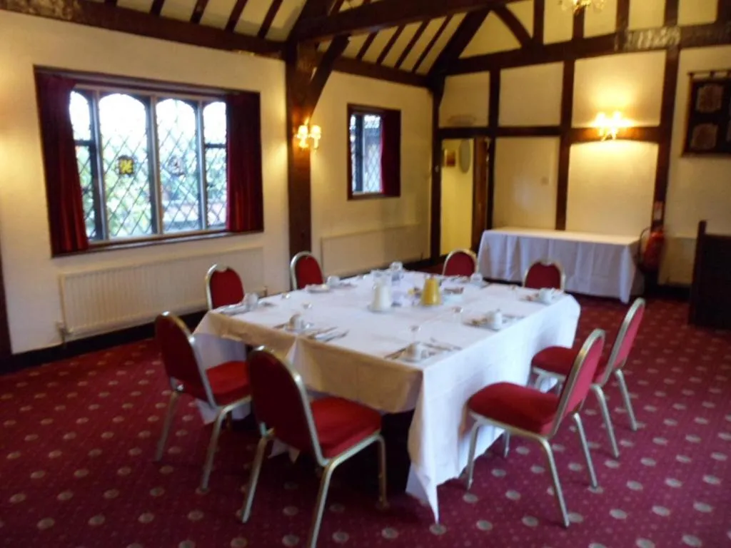 Restaurant/places to eat in Roebuck Inn