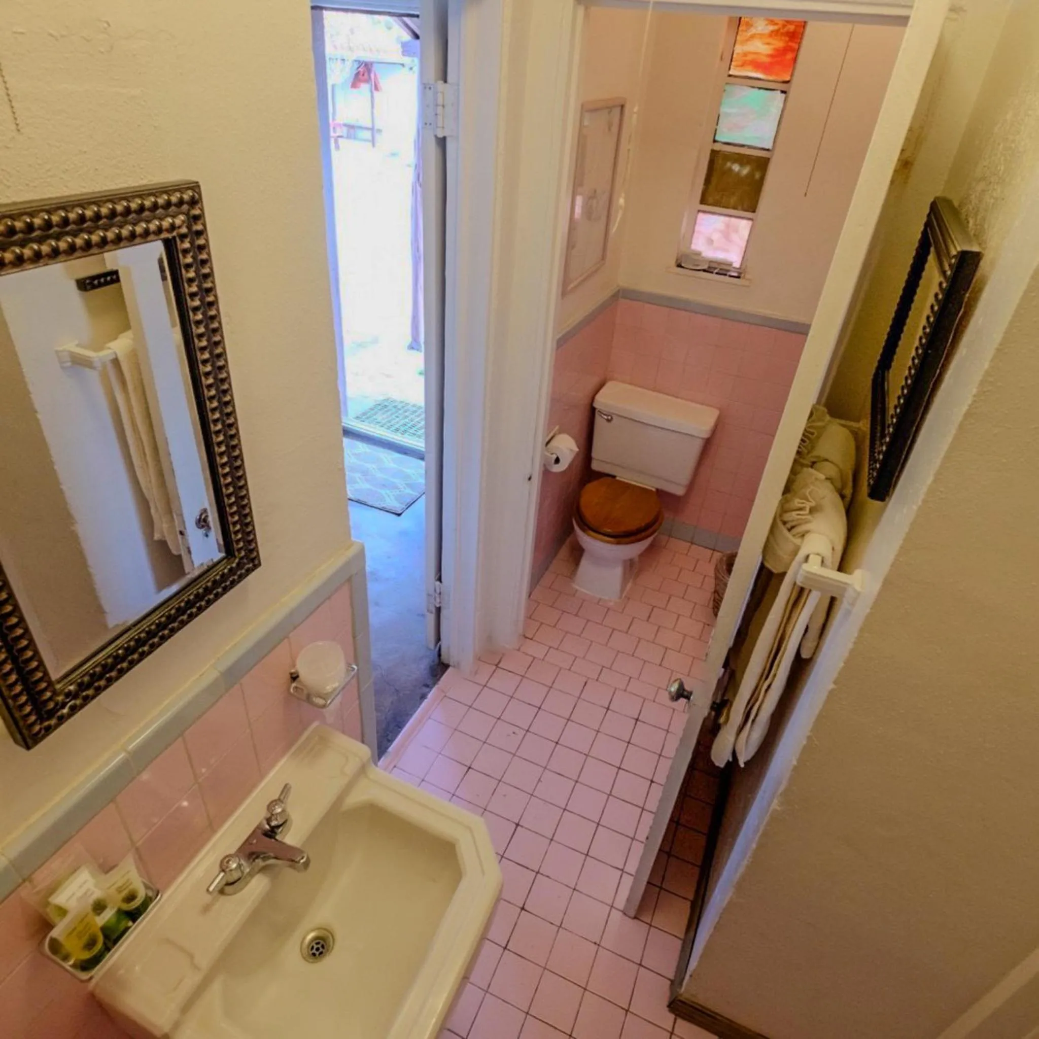 Bathroom in Antelope Lodge