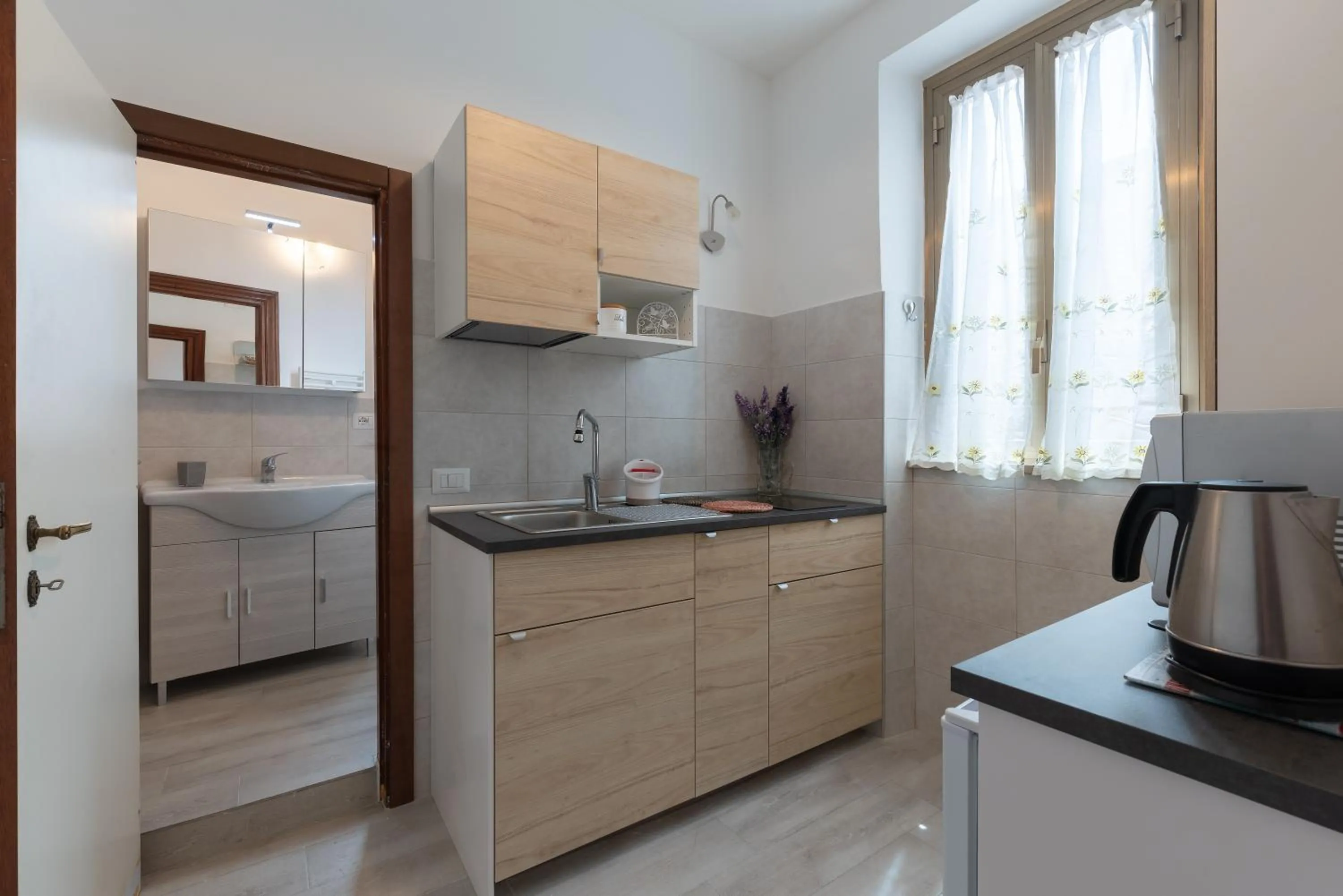 Kitchen or kitchenette in Evelina in Trastevere