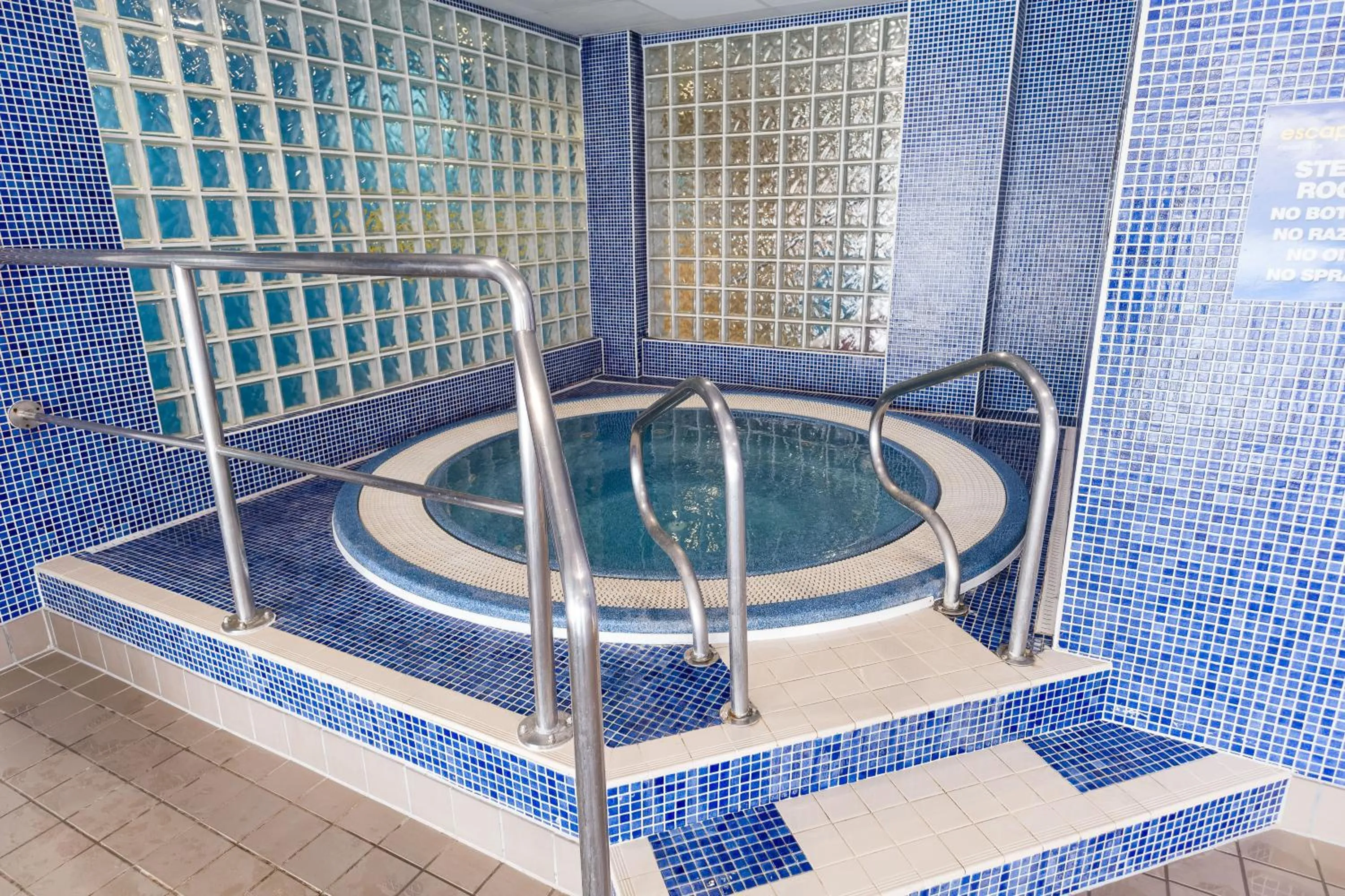 Hot Tub in Sporting Lodge Inn Middlesbrough