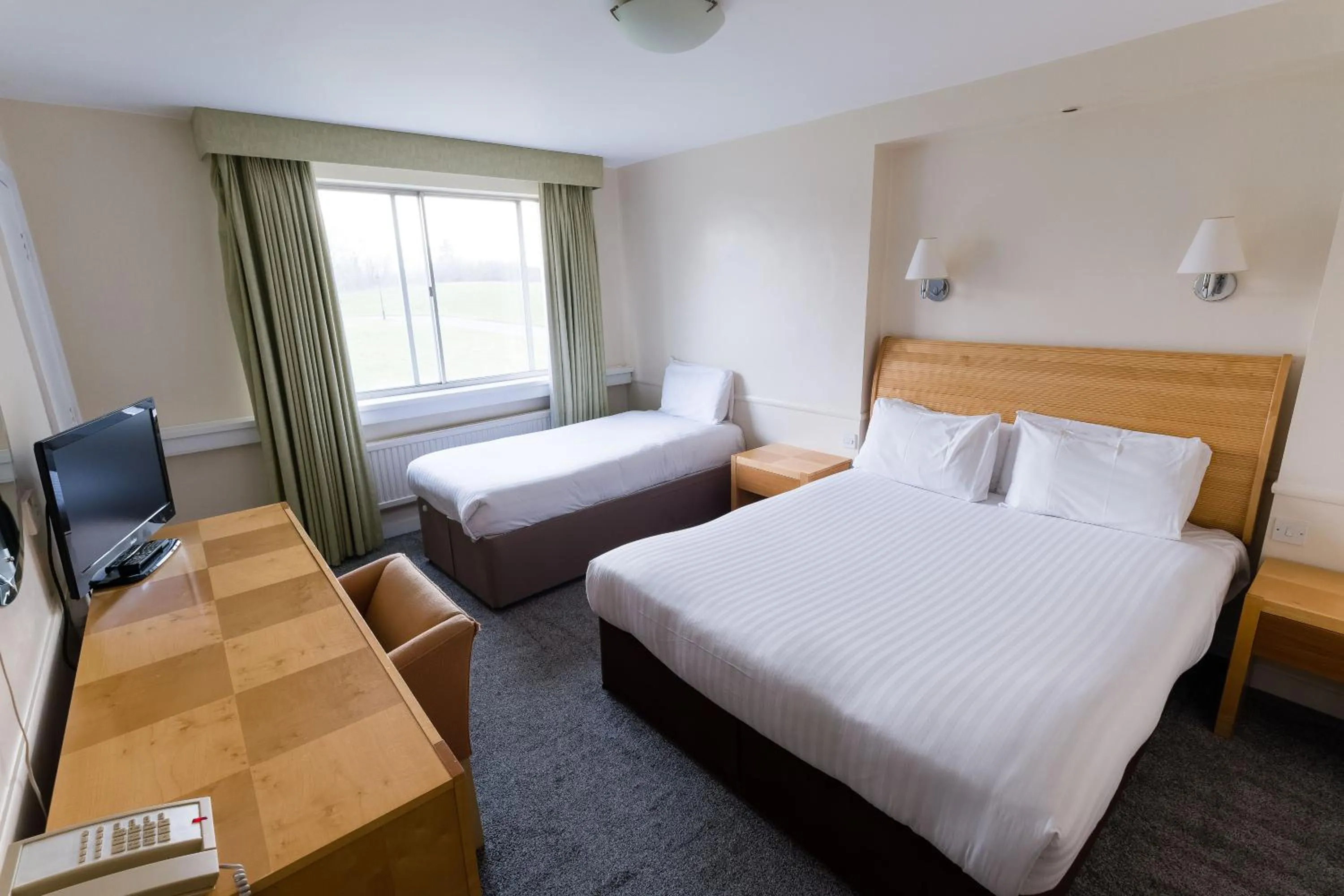 Bedroom, Bed in Sporting Lodge Inn Middlesbrough