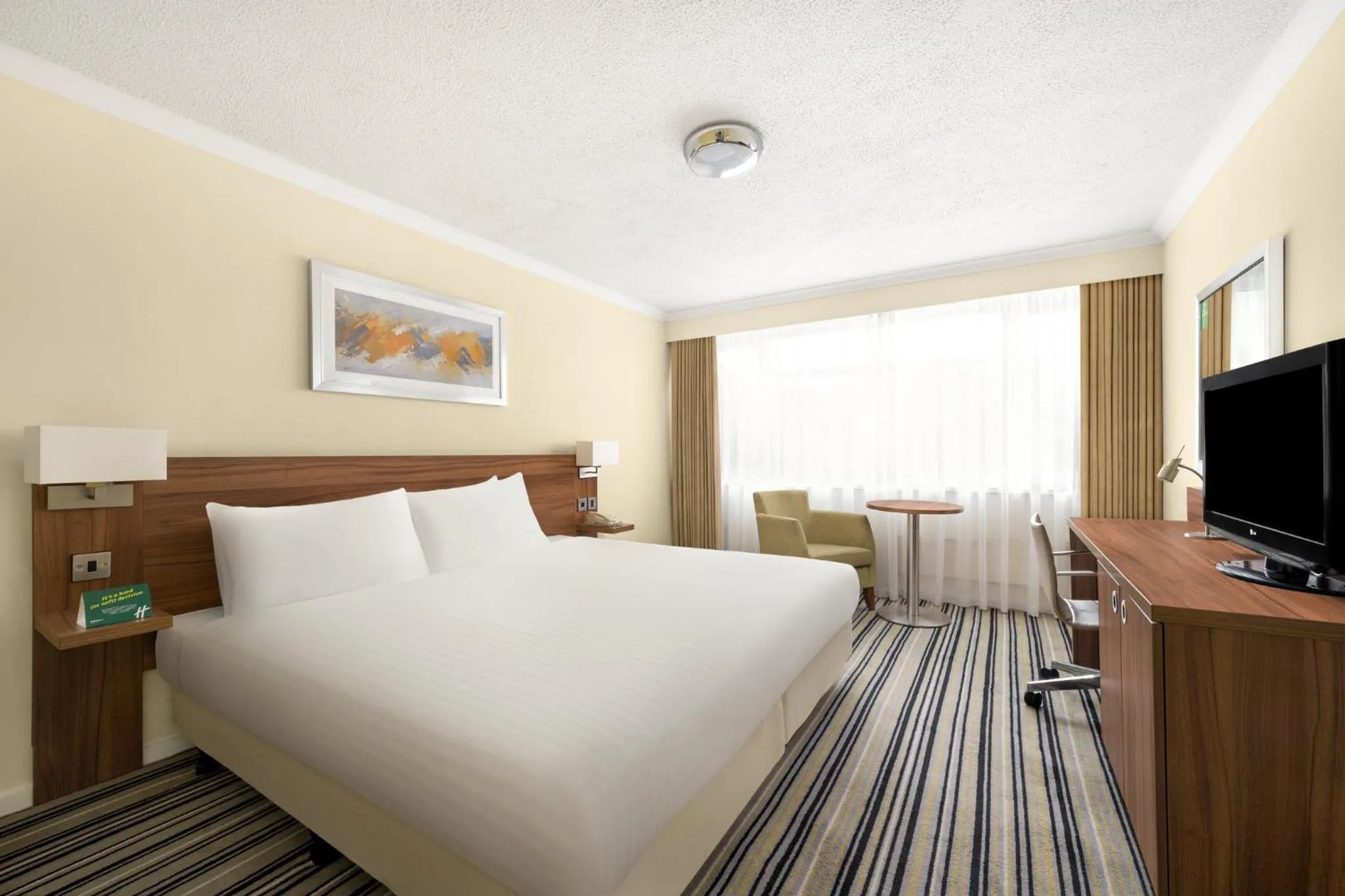 Photo of the whole room, Bed in Holiday Inn York by IHG