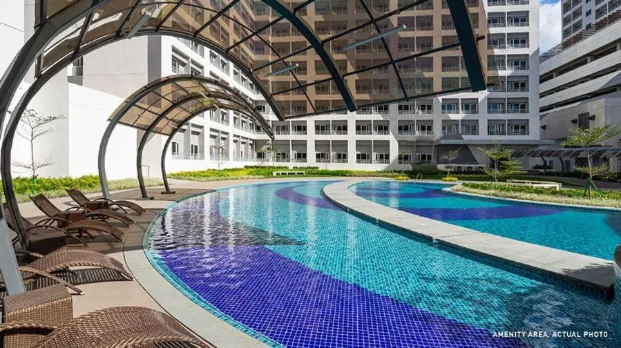 Swimming pool in Grace Residences Elevate Escapes - near BGC airport