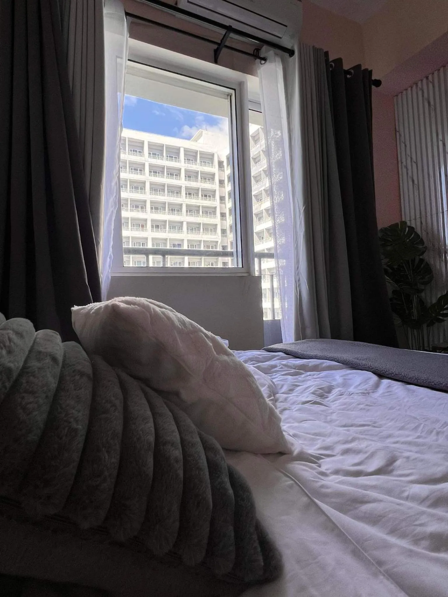 Bed in Grace Residences Elevate Escapes - near BGC airport
