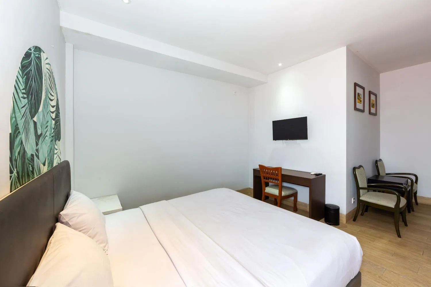 Photo of the whole room, Bed in Cove Matahari Senja