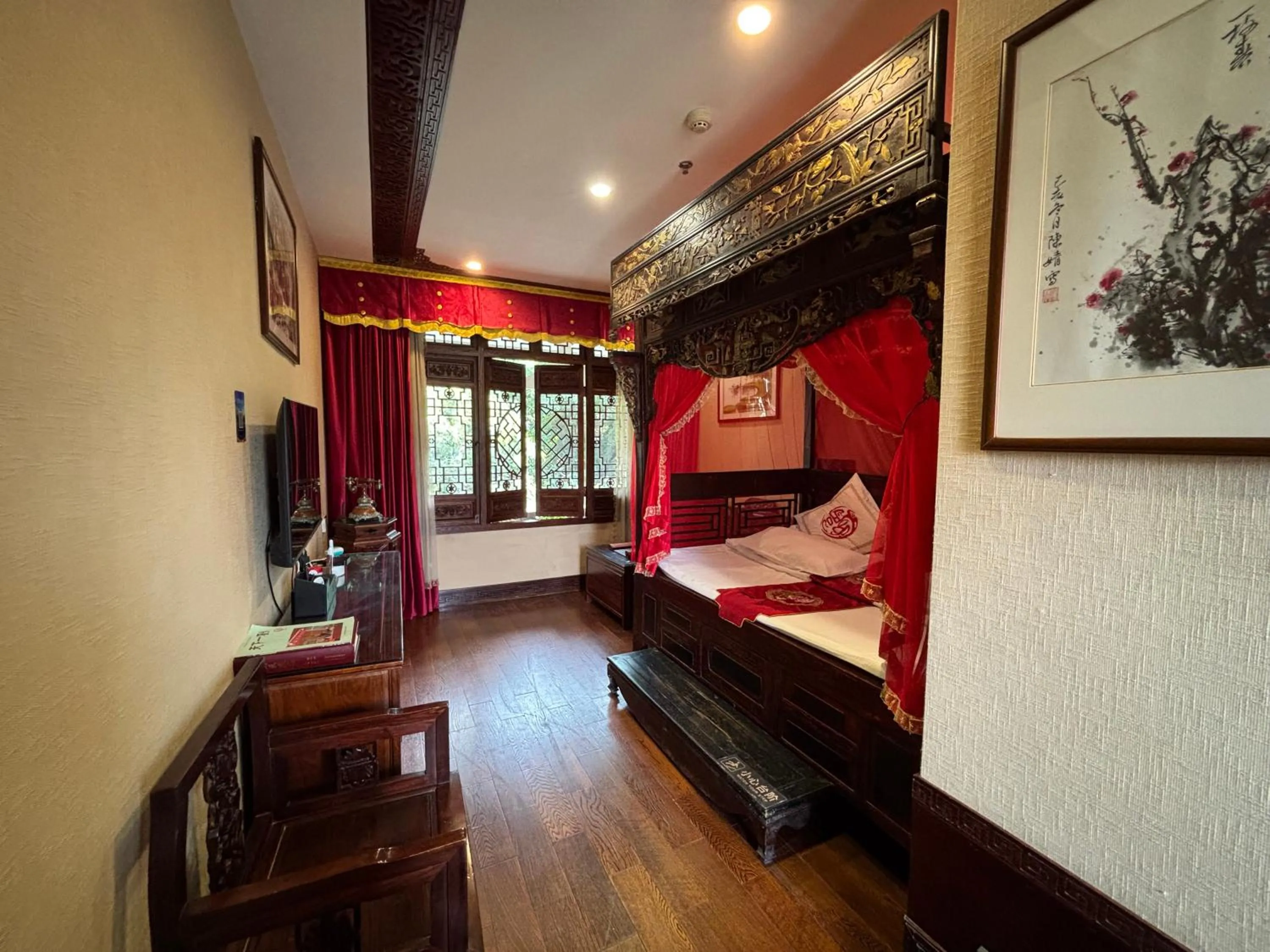 Property building, Bed in ChengDu Wuhou Temple Han Dynasty Hotel