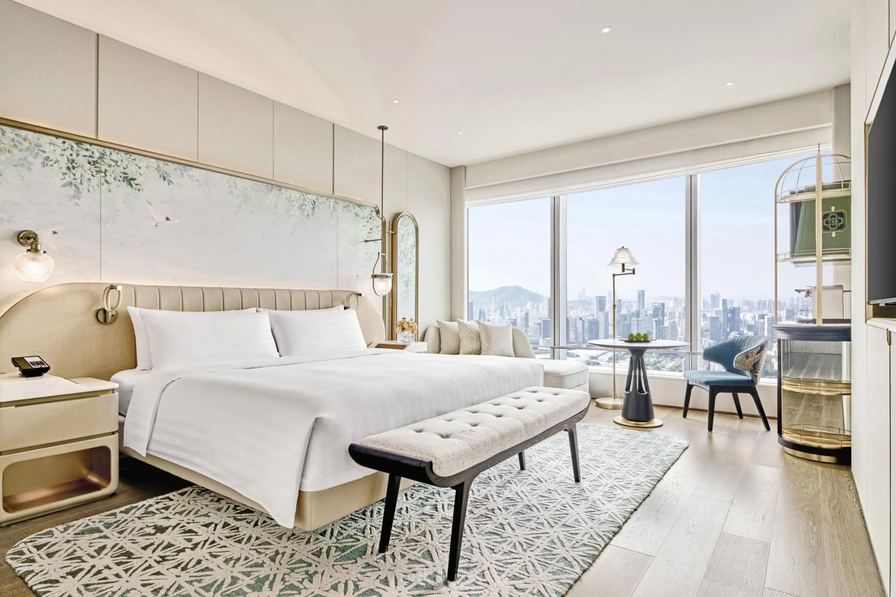 Bed in Shangri-La Nanshan, Shenzhen