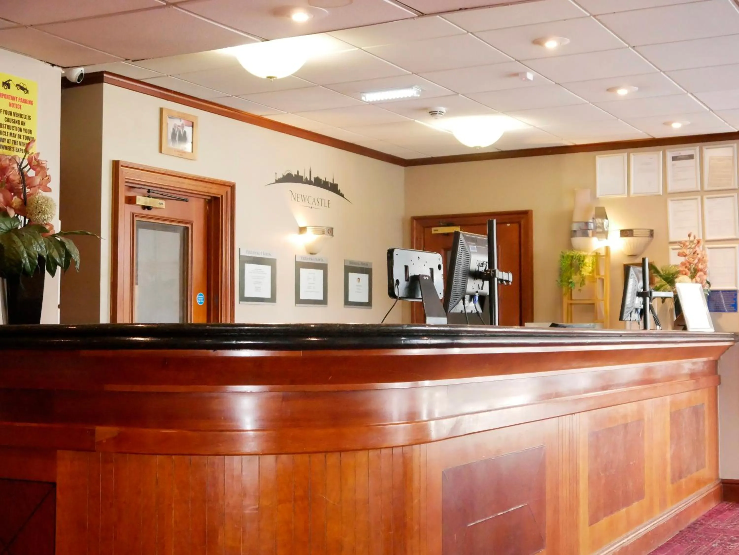 Lobby or reception in Britannia Hotel Newcastle Airport